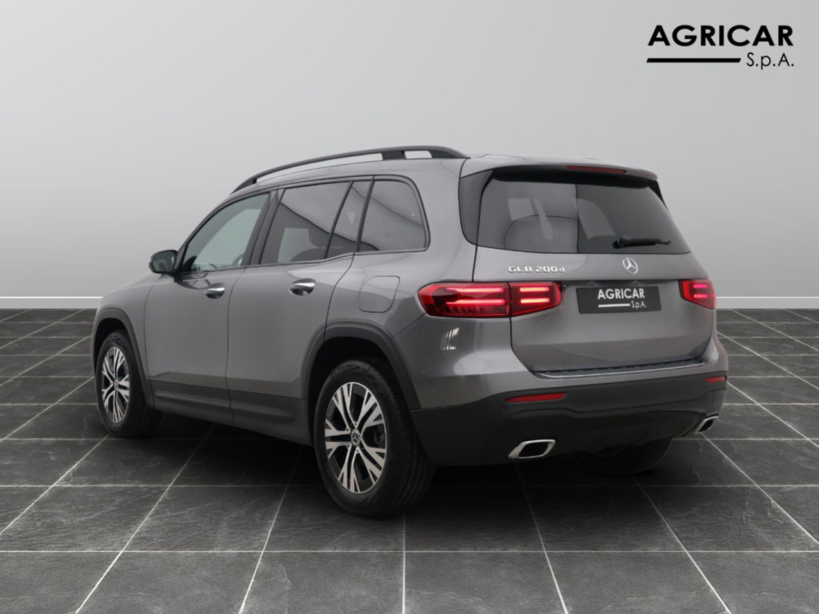 5 - Mercedes GLB 200 d progressive advanced plus 8g-dct