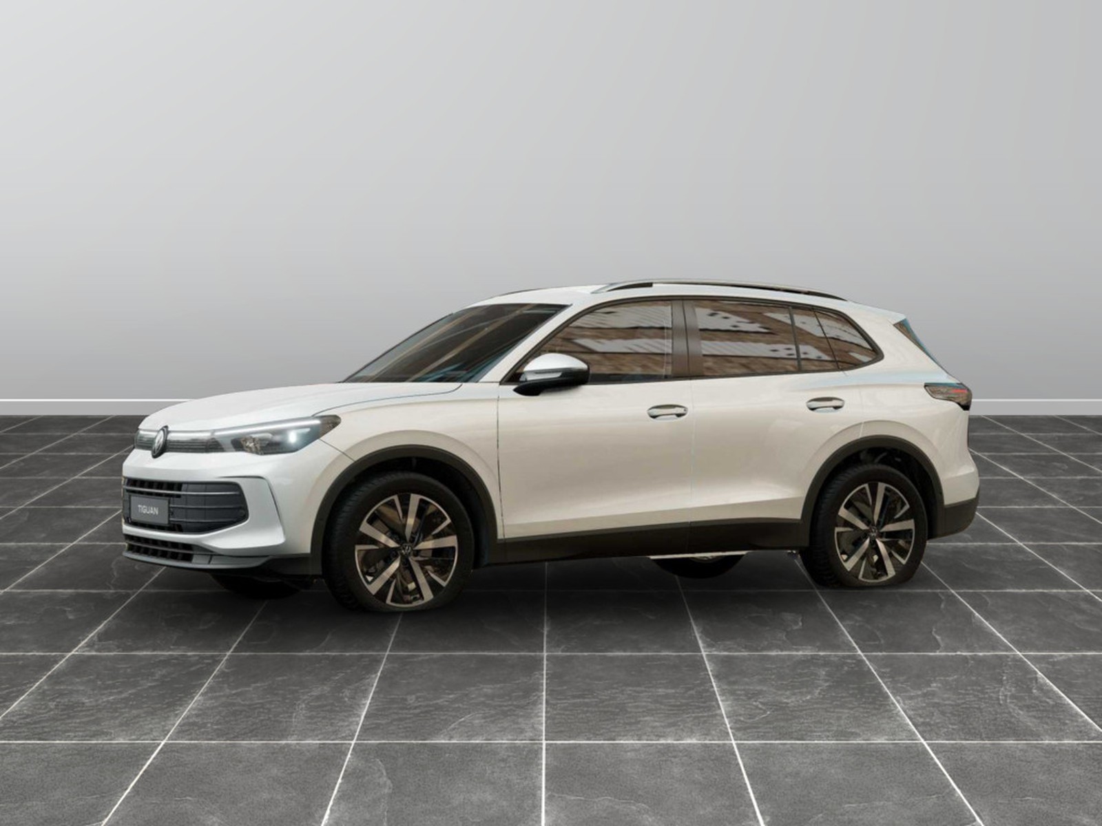 2 - Volkswagen Tiguan 2.0 tdi scr 150cv edition plus dsg