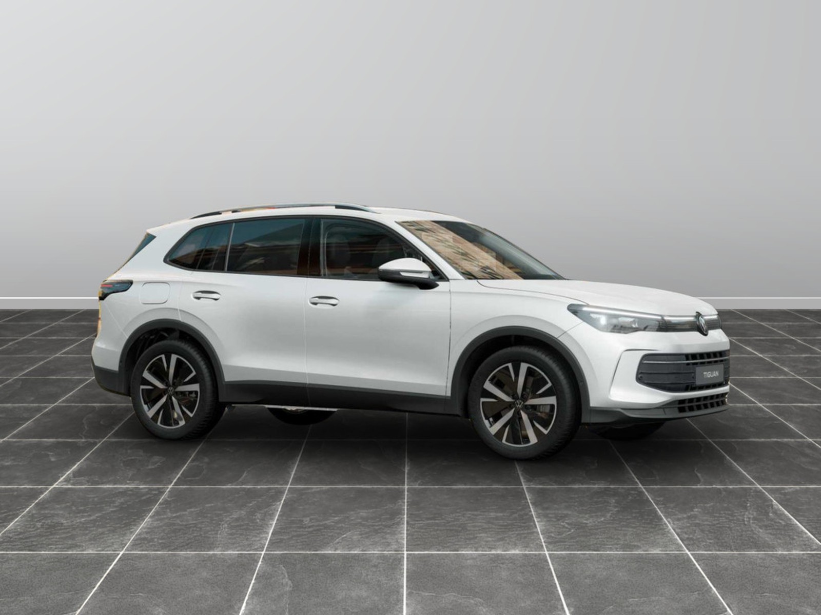 3 - Volkswagen Tiguan 2.0 tdi scr 150cv edition plus dsg