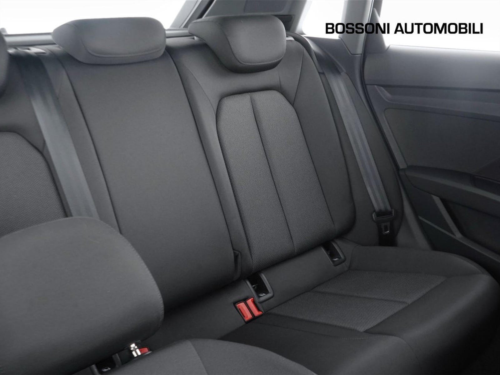 21 - Audi A3 sportback 30 2.0 tdi business