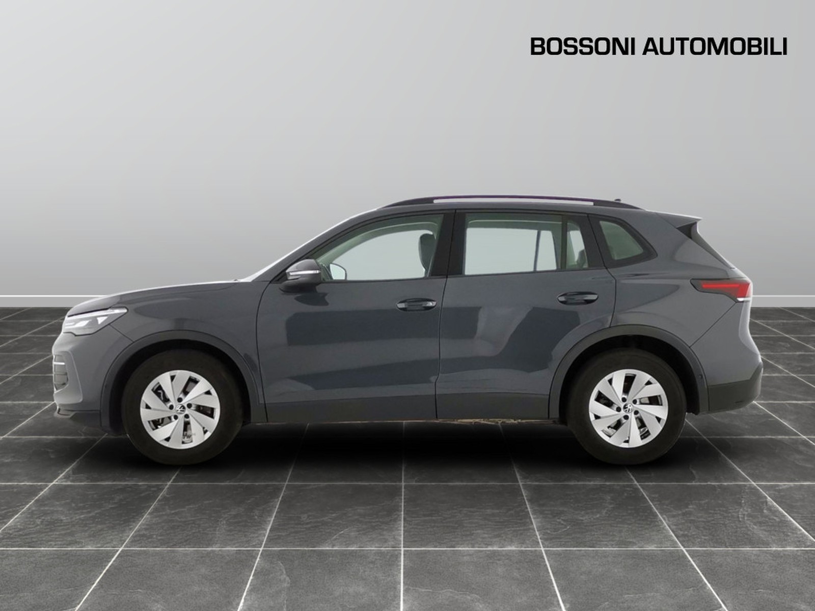 3 - Volkswagen Tiguan 2.0 tdi scr 150cv r-line plus dsg