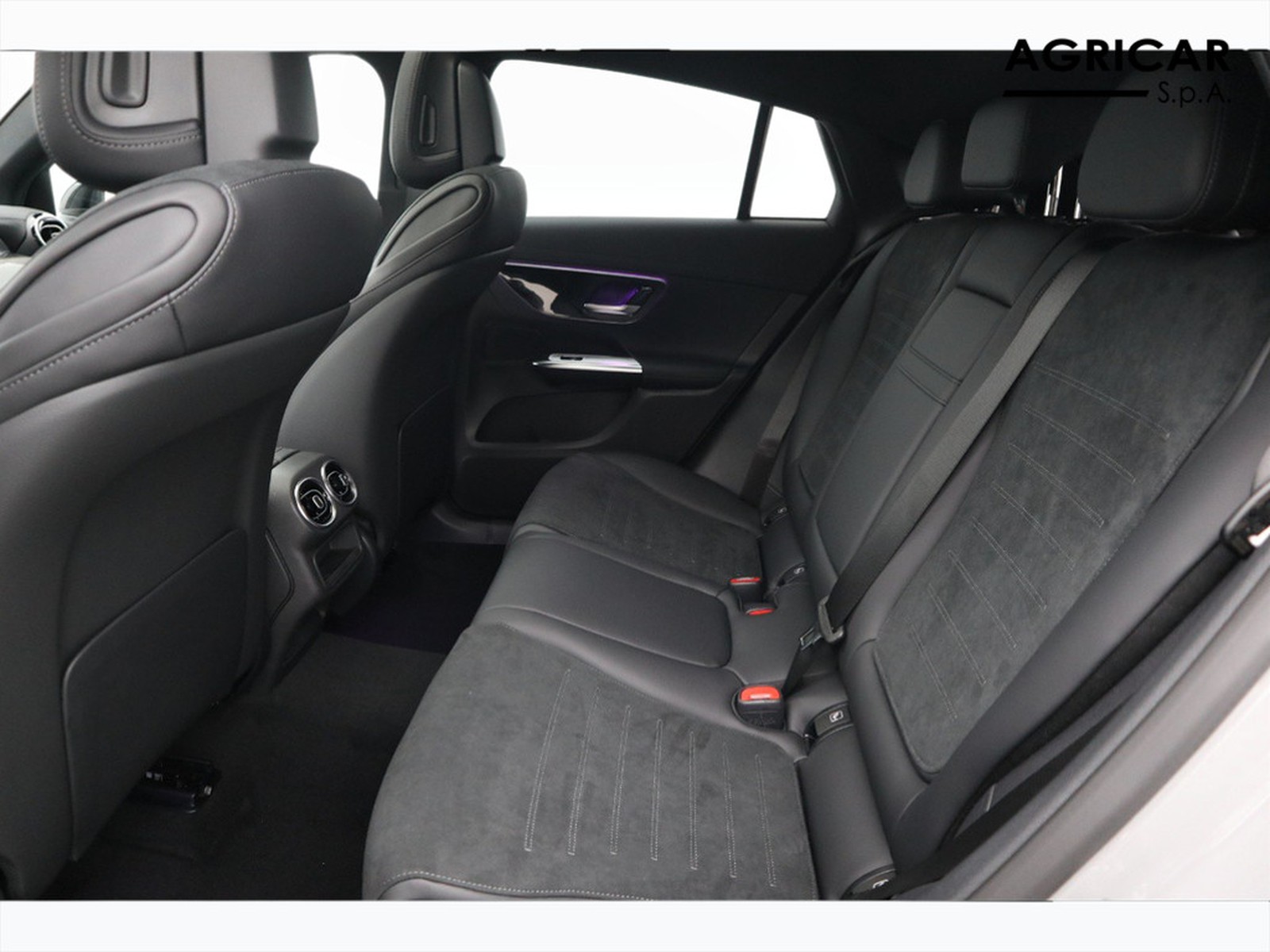 8 - Mercedes GLC coupe 220 d amg line advanced 4matic 9g-tronic