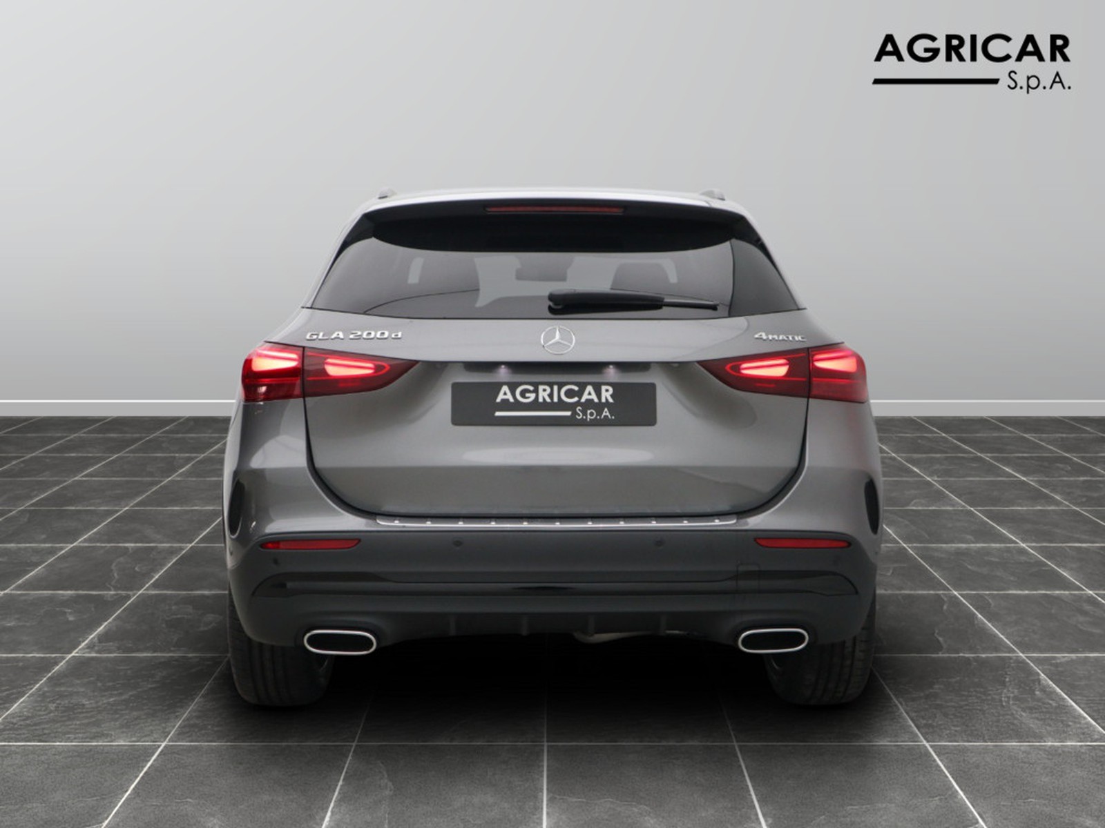 6 - Mercedes GLA 200 d amg line premium 4matic 8g-dct