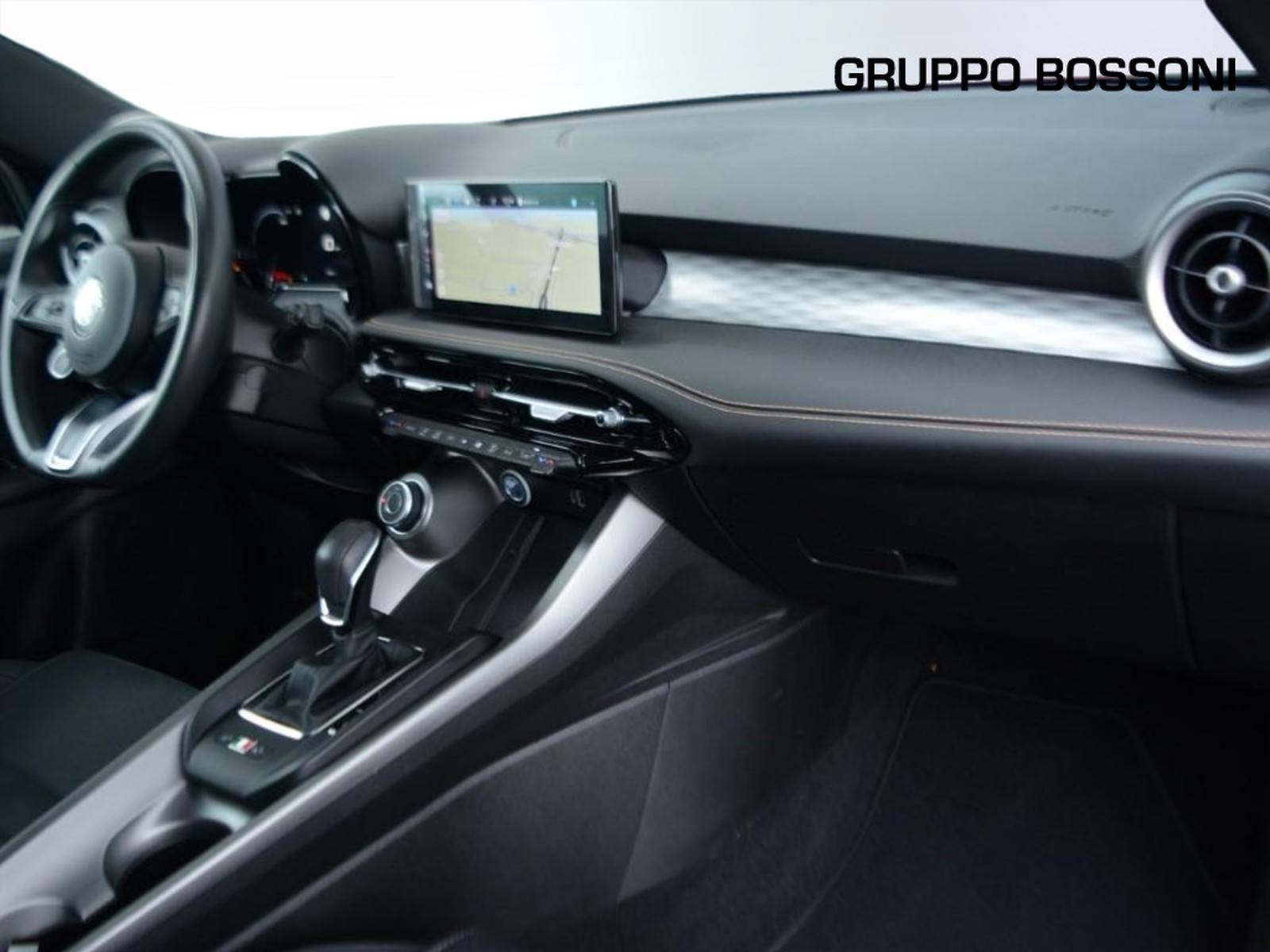 8 - Alfa Romeo Tonale 1.6 130cv ti tct6