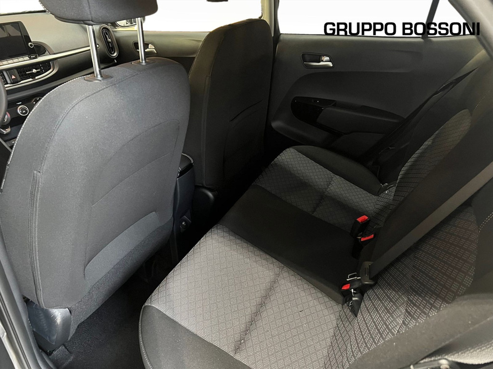 8 - Kia Picanto 1.0 gdi style