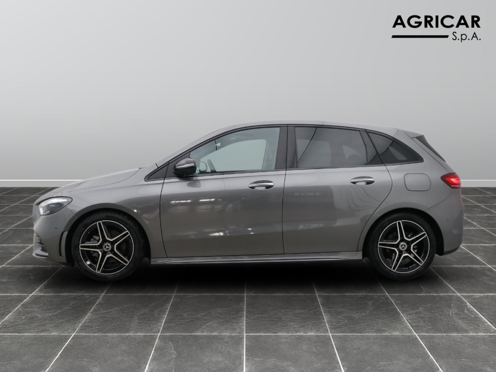 3 - Mercedes Classe B 180 d amg line advanced plus 8g-dct