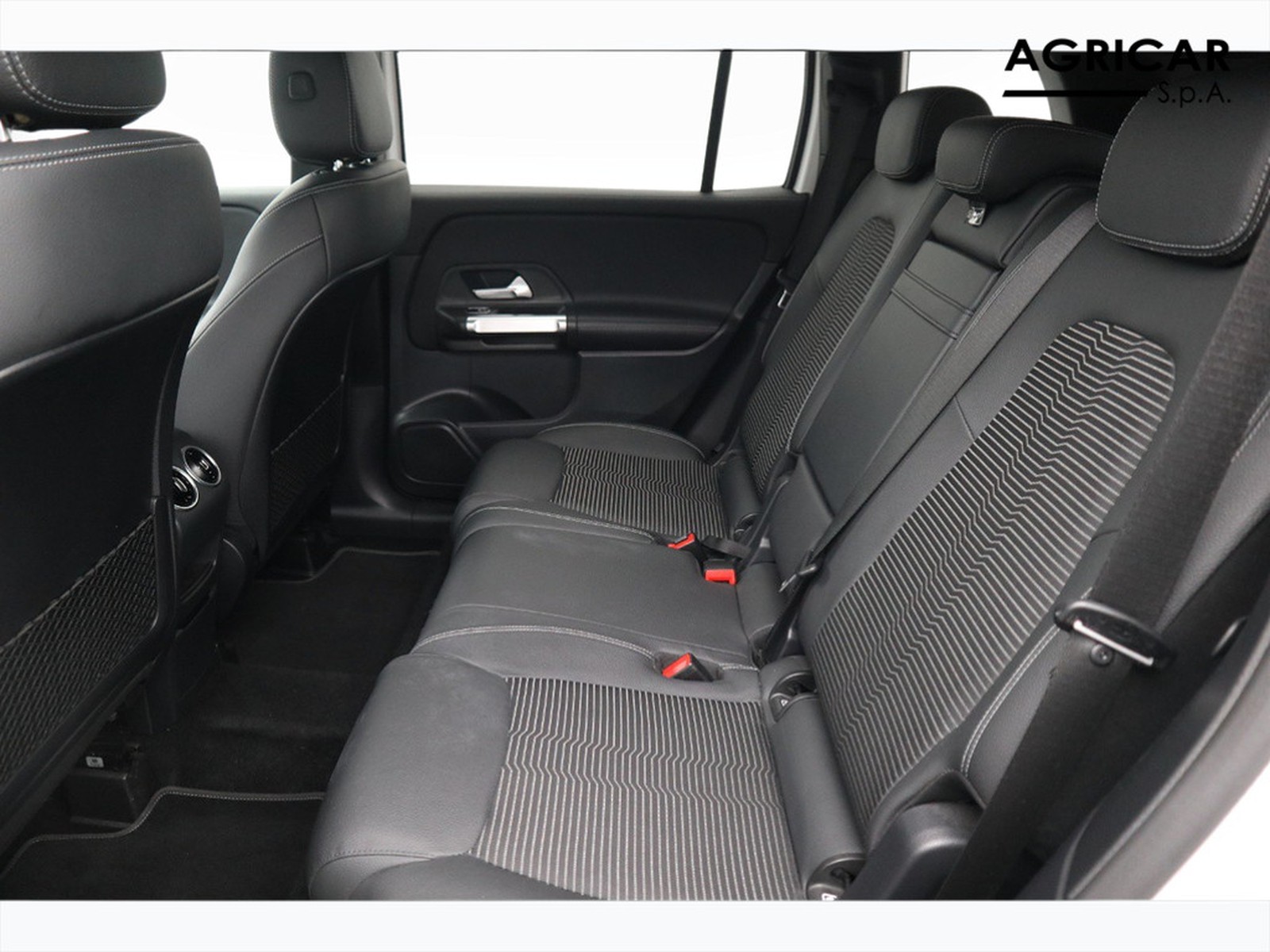 8 - Mercedes GLB 180 d sport plus easy tech 8g-dct