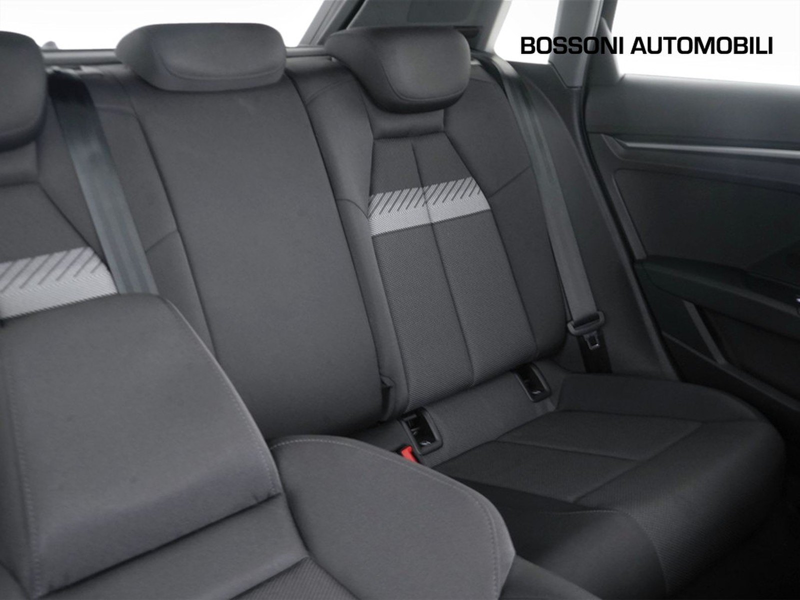 21 - Audi A3 allstreet 2.0 tdi 150cv business advanced s tronic