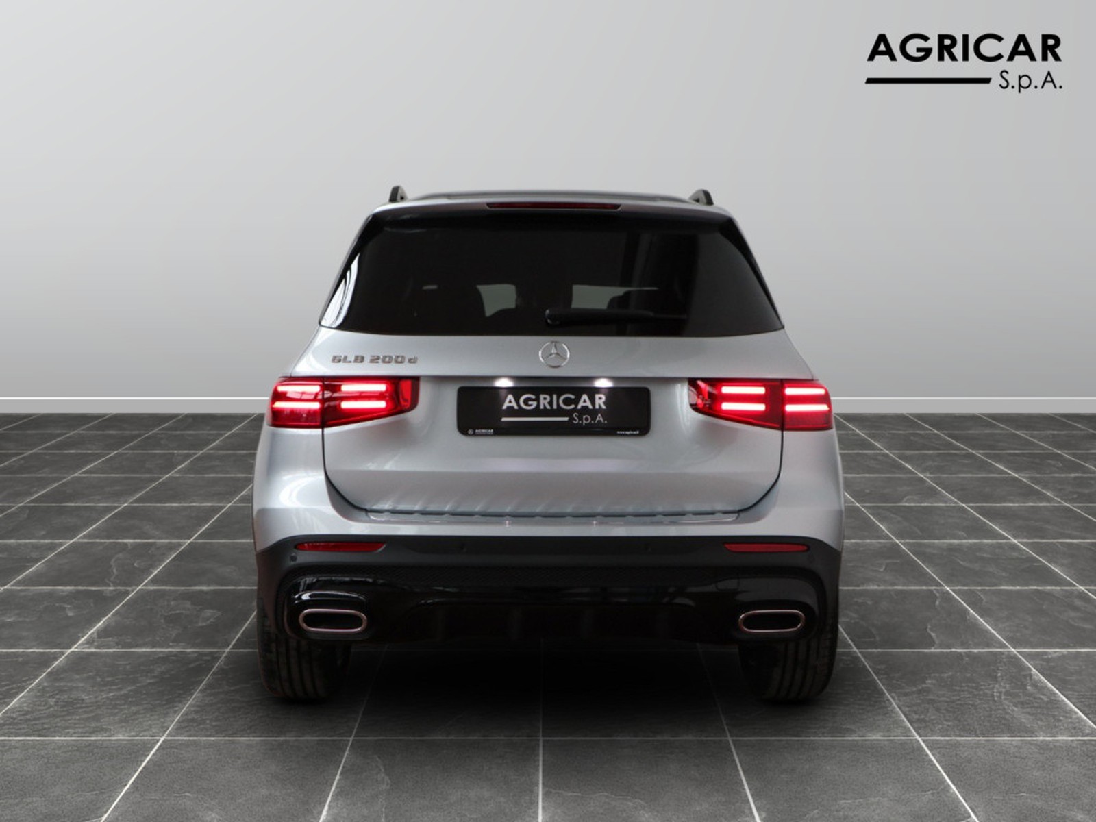 6 - Mercedes GLB 200 d amg line premium 8g-dct