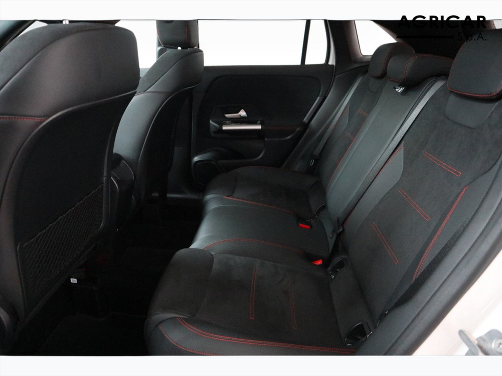 8 - Mercedes GLA 180 amg line advanced plus 7g-dct