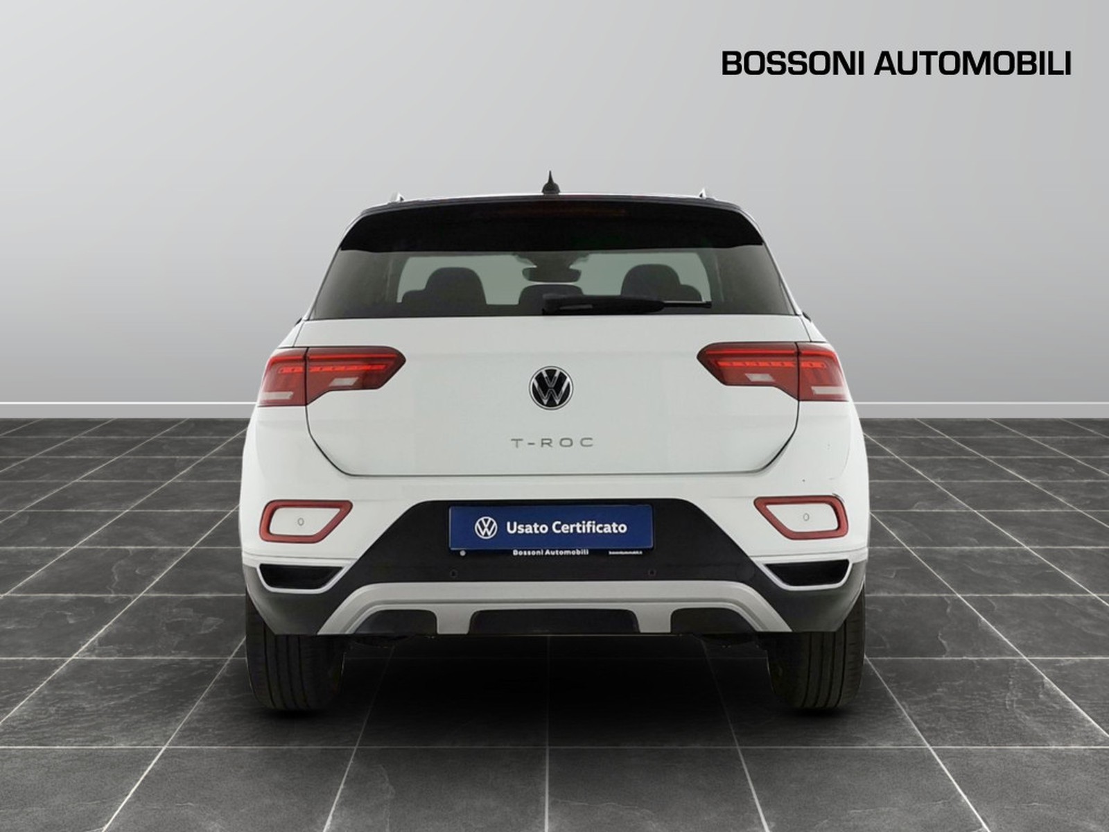 5 - Volkswagen T-Roc 1.0 tsi 110cv style