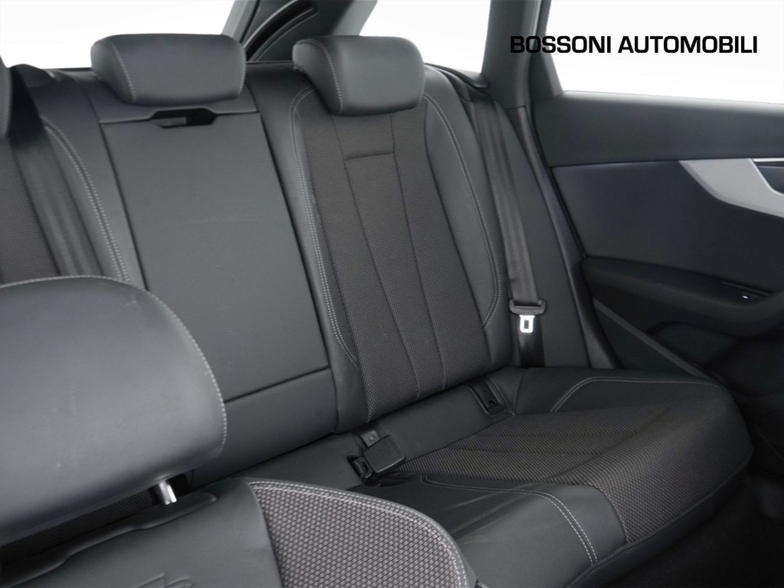 21 - Audi A4 avant 40 2.0 tdi mhev 204cv s line edition quattro s tronic