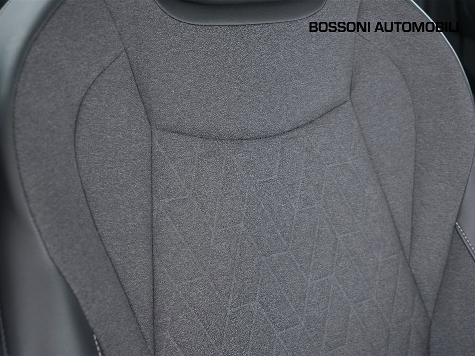 20 - Volkswagen Tiguan 2.0 tdi scr 150cv life dsg