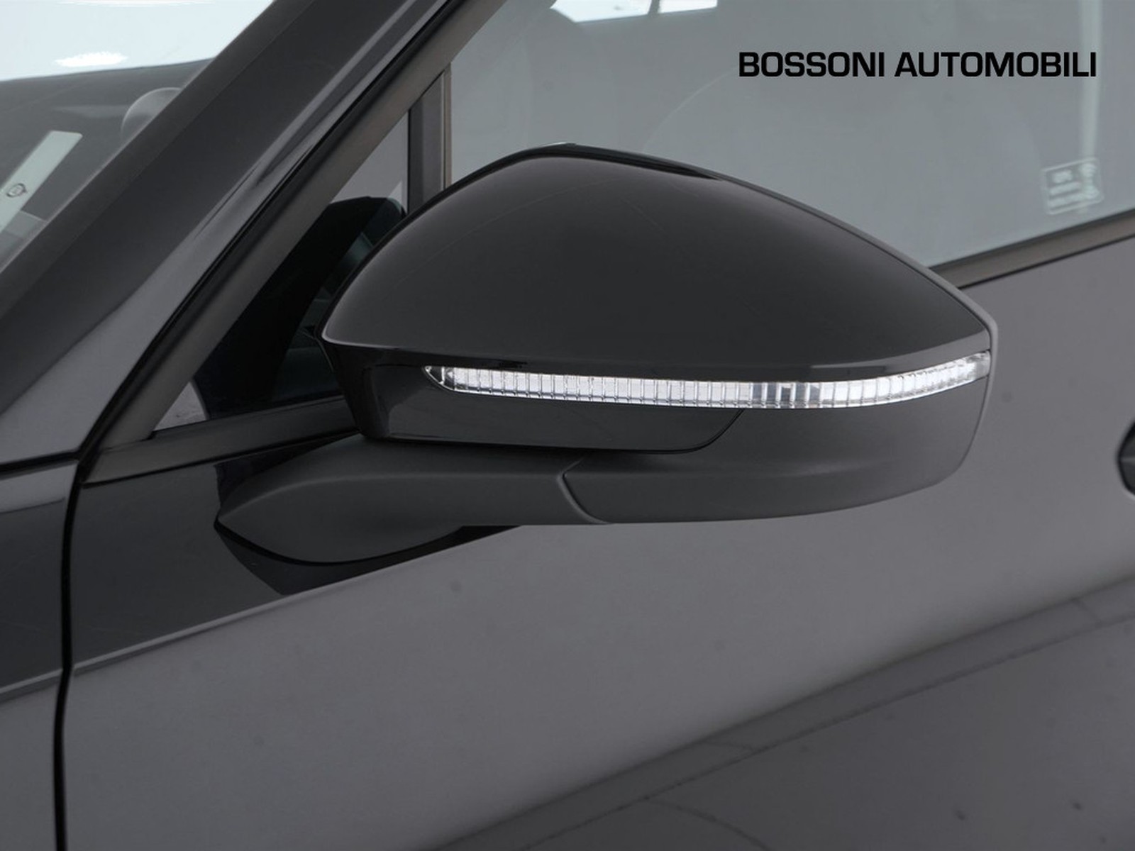 36 - Volkswagen Tiguan 2.0 tdi scr 150cv life dsg