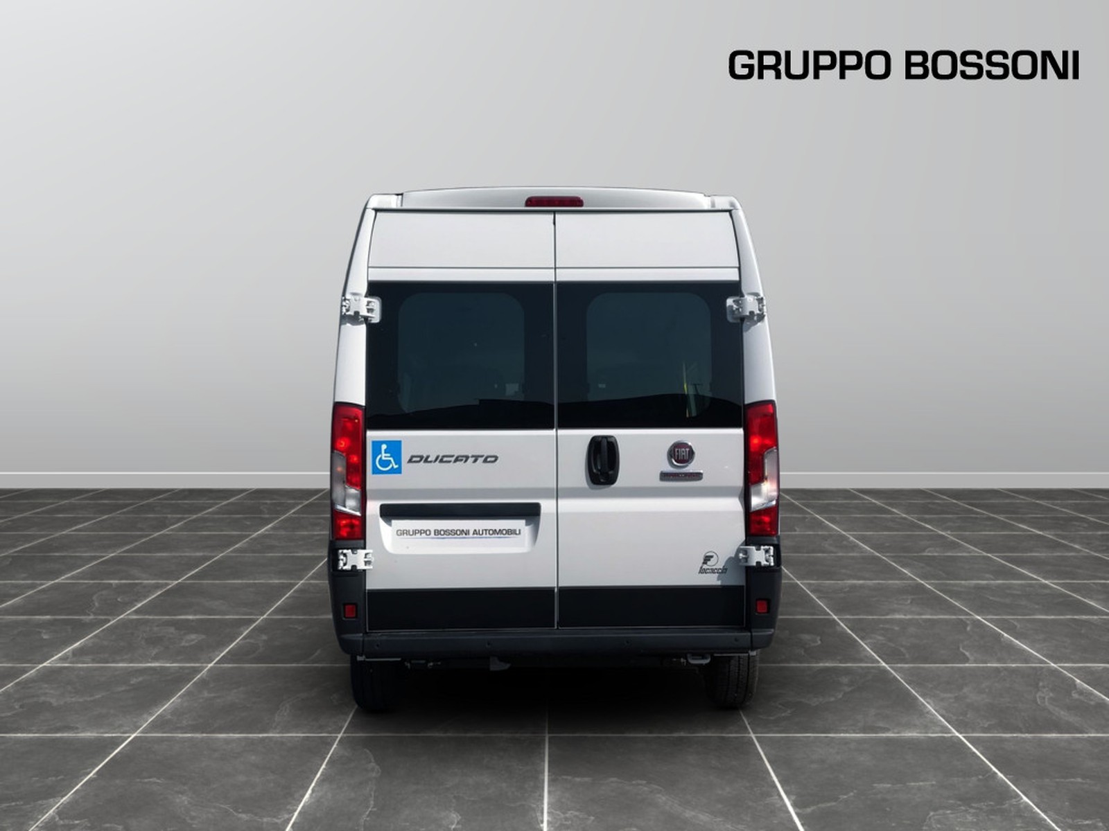 5 - Fiat Professional Ducato 35 vetrato l2h2 2.2 diesel 140cv posti modulabili