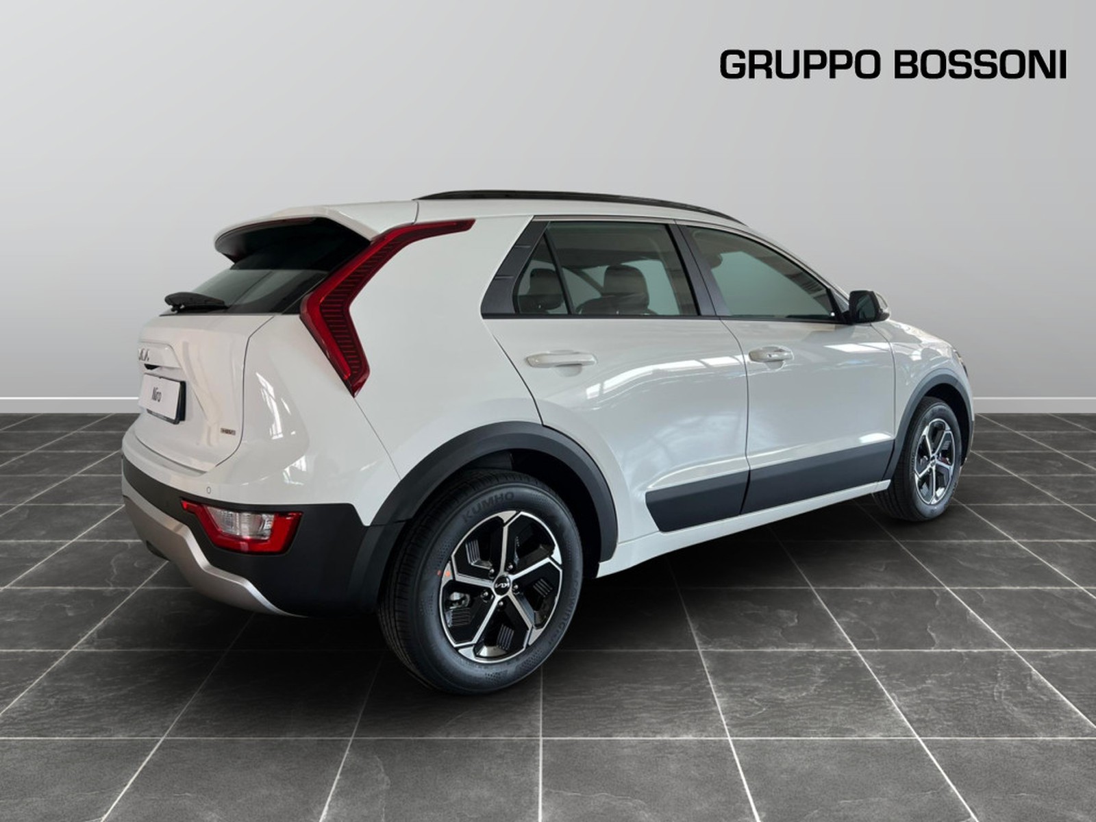 4 - Kia Niro 1.6 gdi hybrid 129cv business dct6