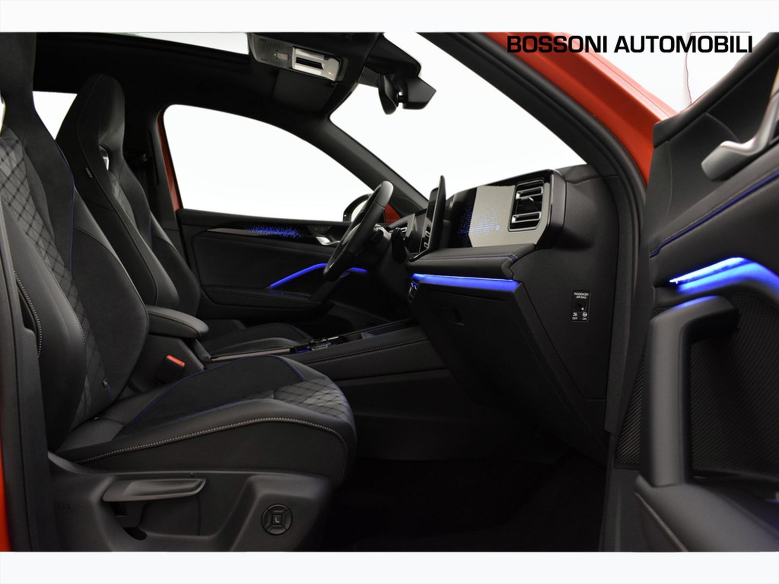 8 - Volkswagen Tiguan 1.5 tsi ehybrid 204cv r-line dsg