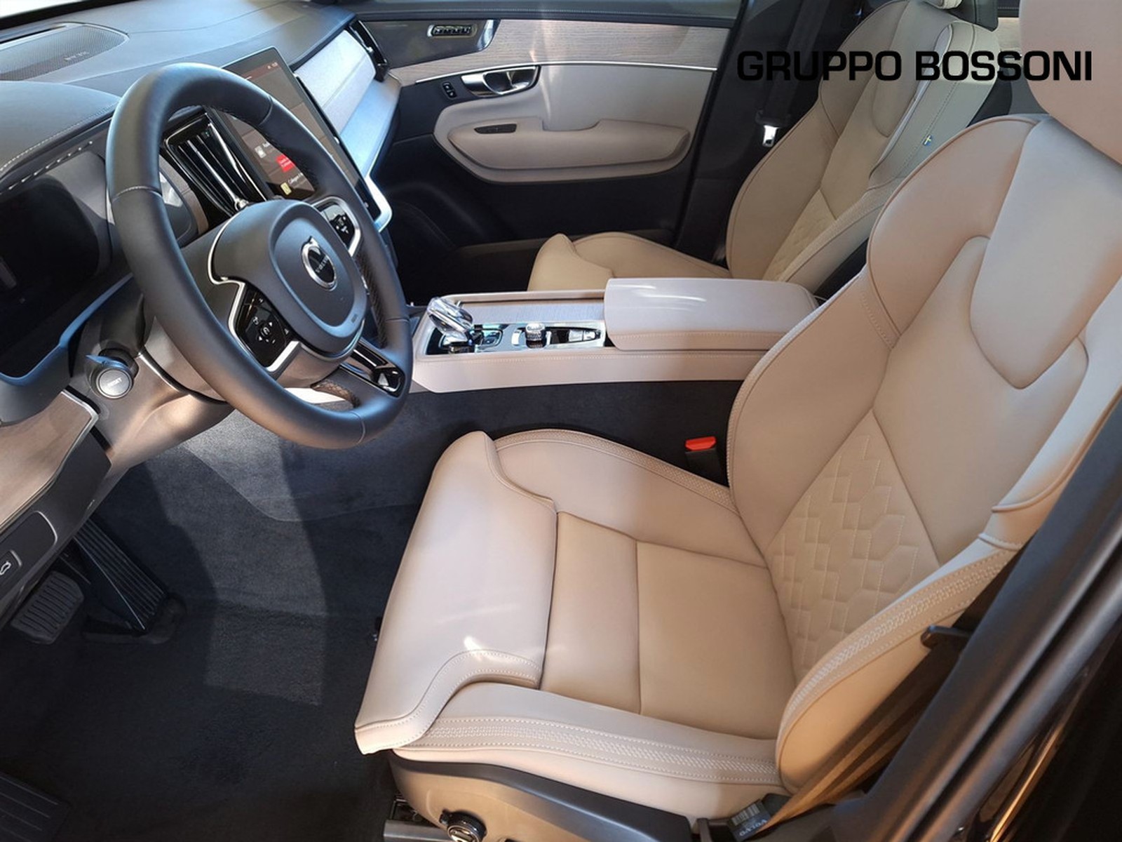 11 - Volvo XC90 2.0 b5 plus bright awd automatico 7p.ti