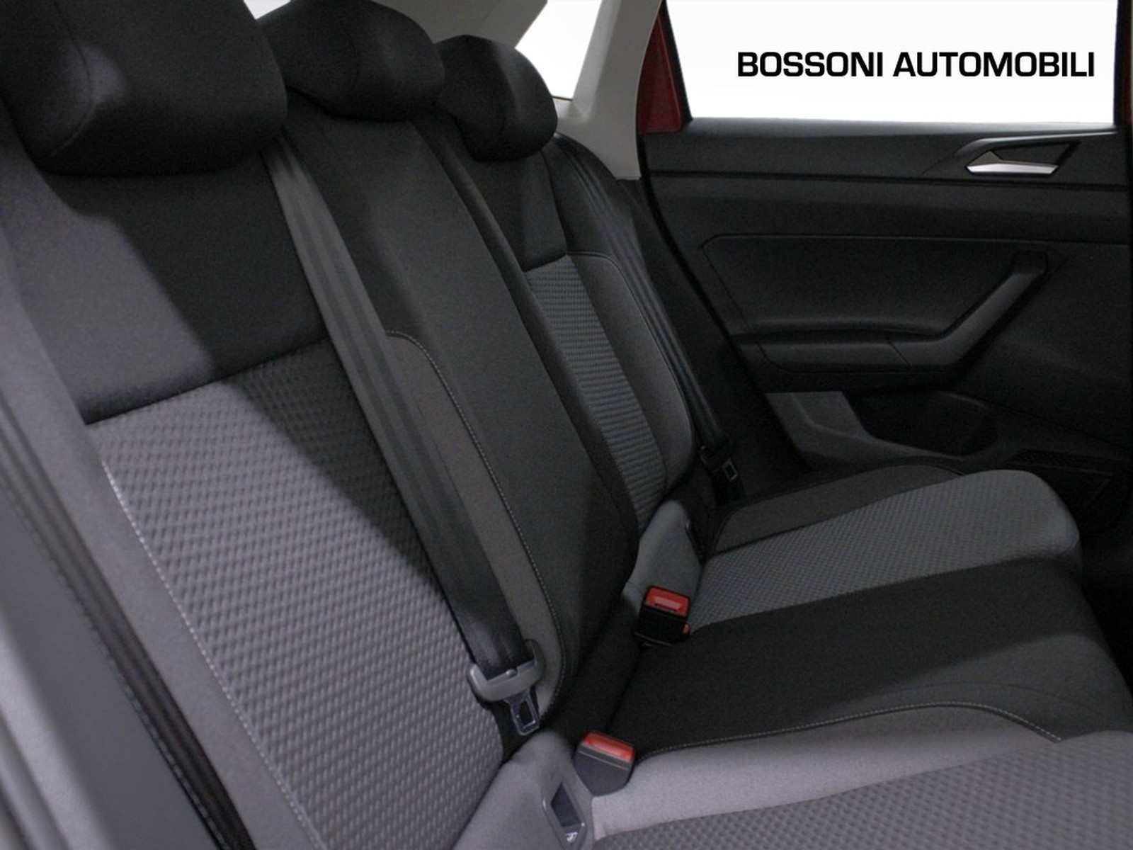 9 - Volkswagen Polo 1.0 evo 80cv edition plus