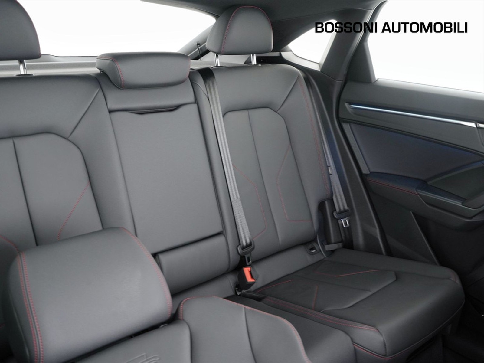 24 - Audi Q3 sportback 40 2.0 tdi 193cv s line edition quattro s tronic