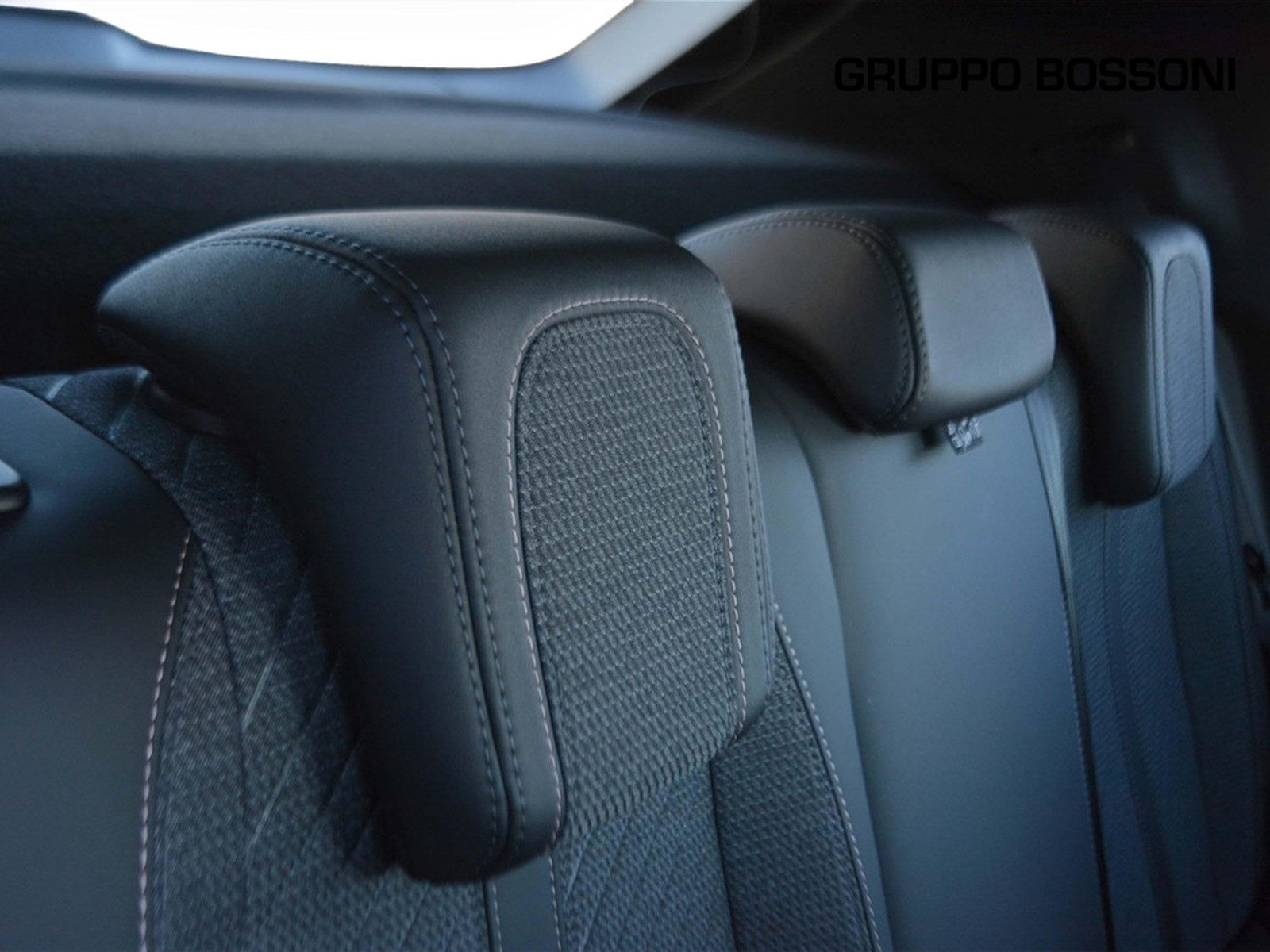 6 - Peugeot 2008 1.2 puretech 100cv allure s&s