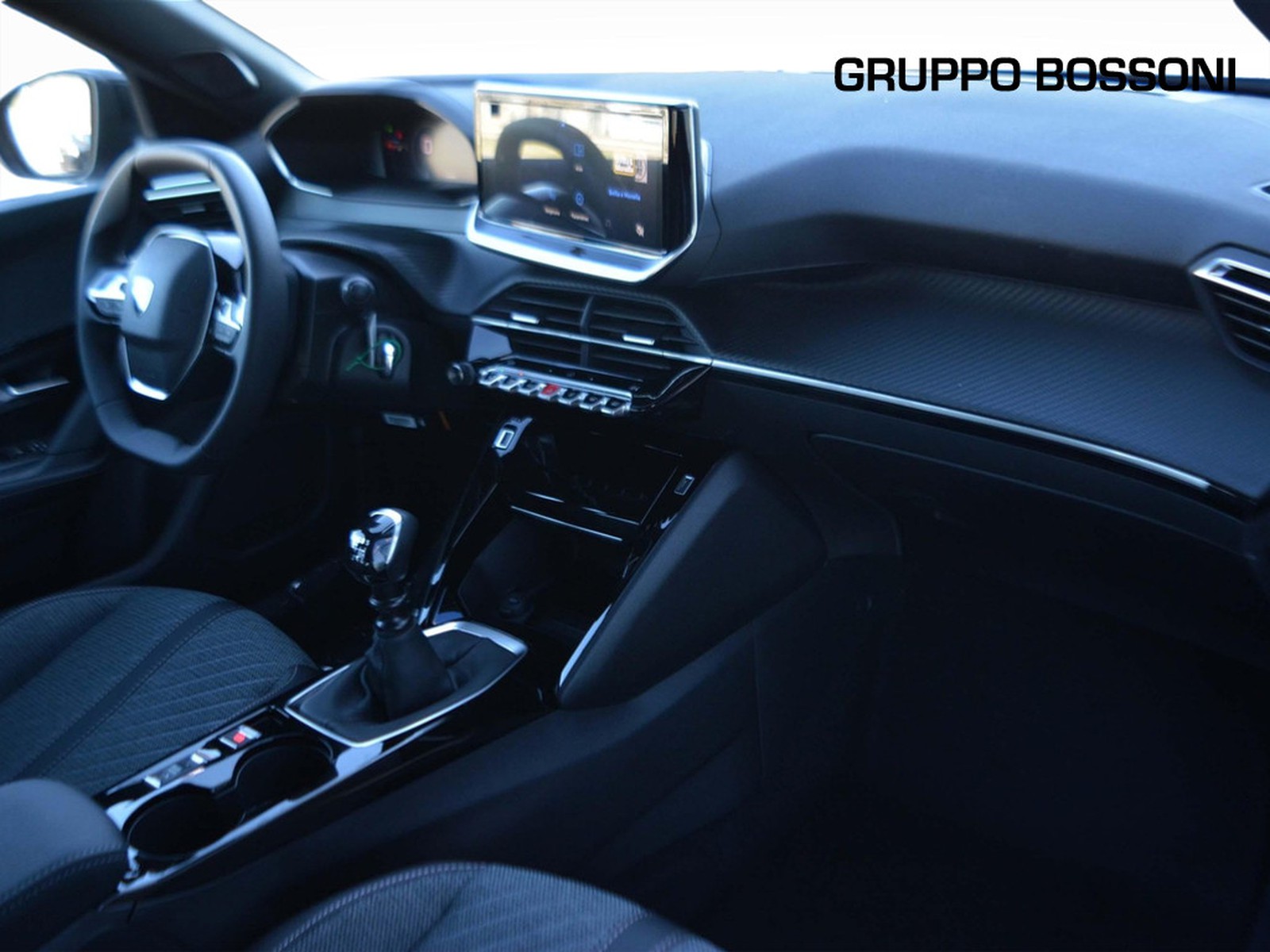 8 - Peugeot 2008 1.2 puretech 100cv allure s&s