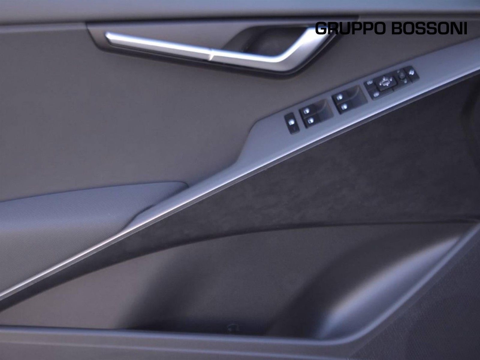 16 - Kia Niro 1.6 gdi plug-in hybrid 171cv style dct6