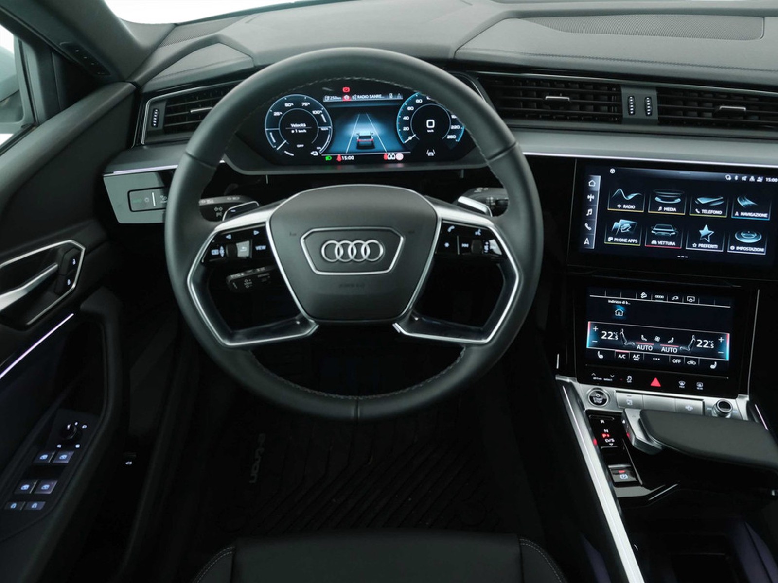 4 - Audi Q8 e-tron 50 business advanced quattro