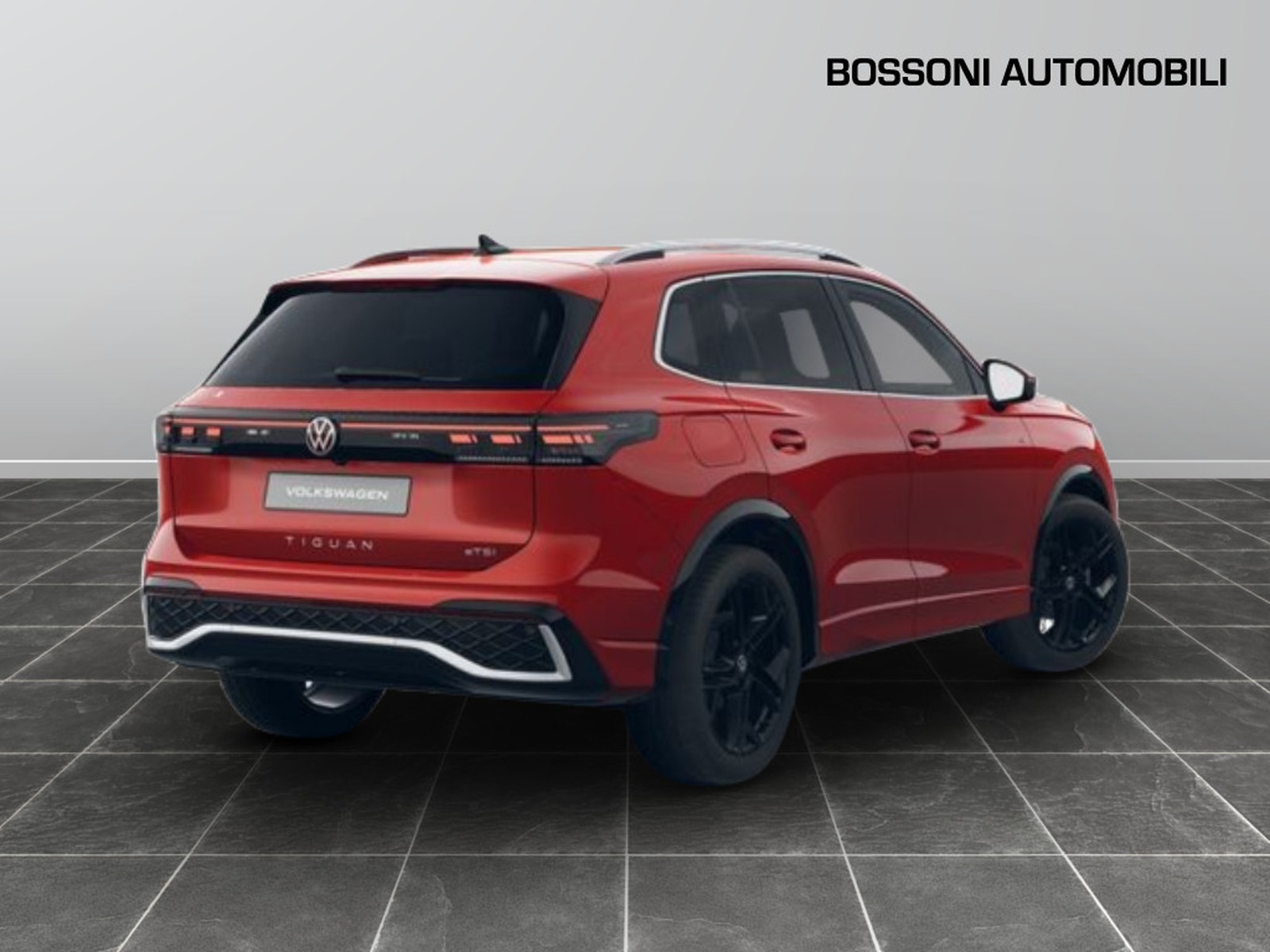 3 - Volkswagen Tiguan 1.5 etsi act 150cv r-line dsg