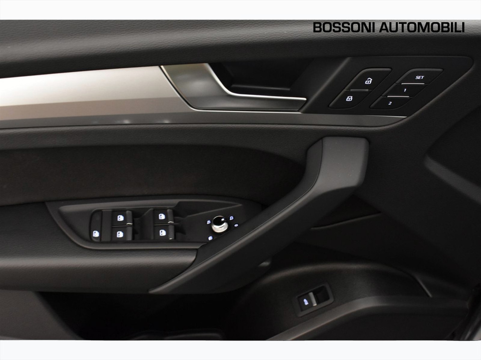 18 - Audi Q5 sportback 40 2.0 tfsi mhev 12v business advanced quattro s tronic