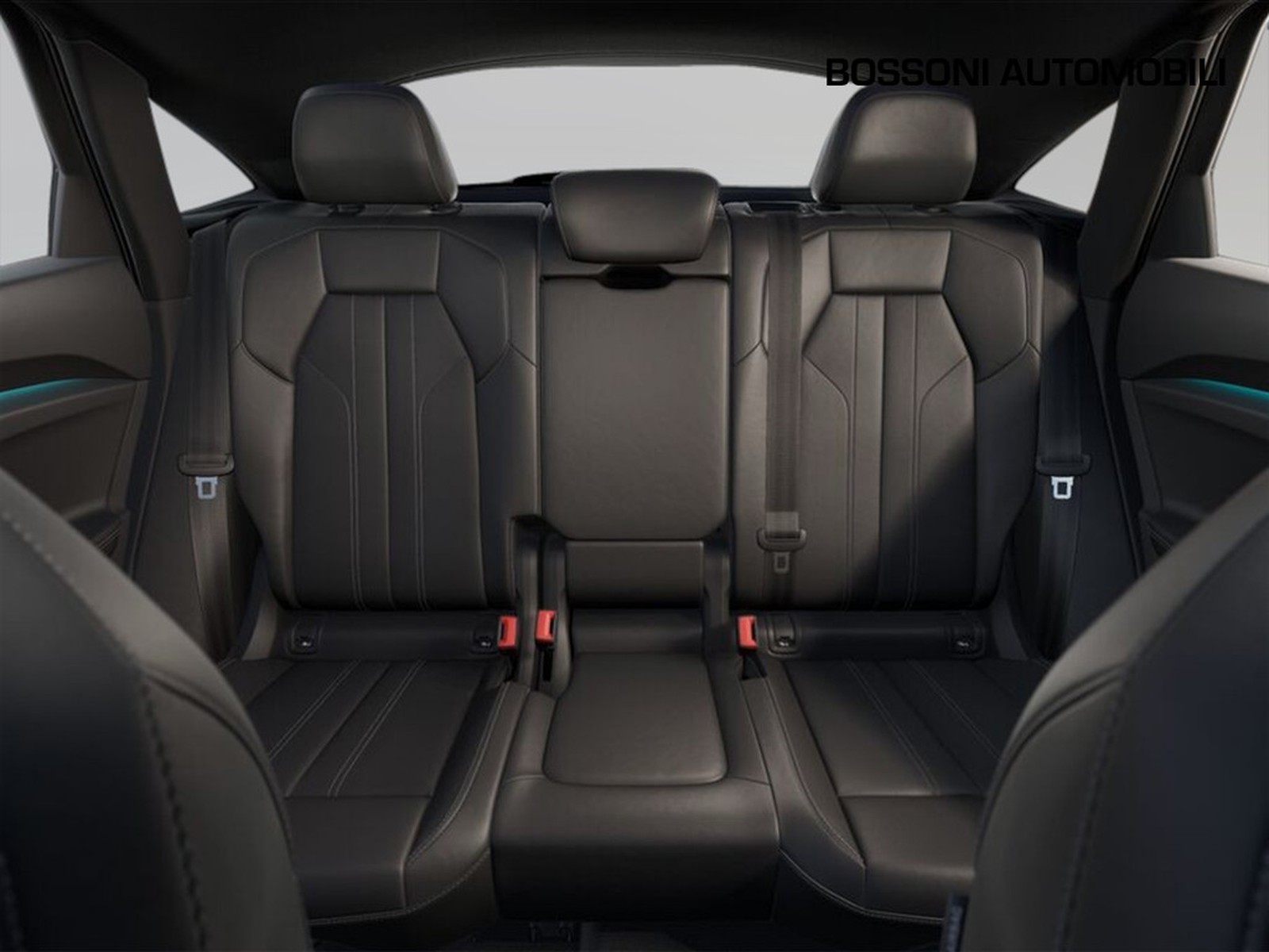 8 - Audi Q5 sportback 2.0 e-hybrid 299cv business advanced quattro s tronic