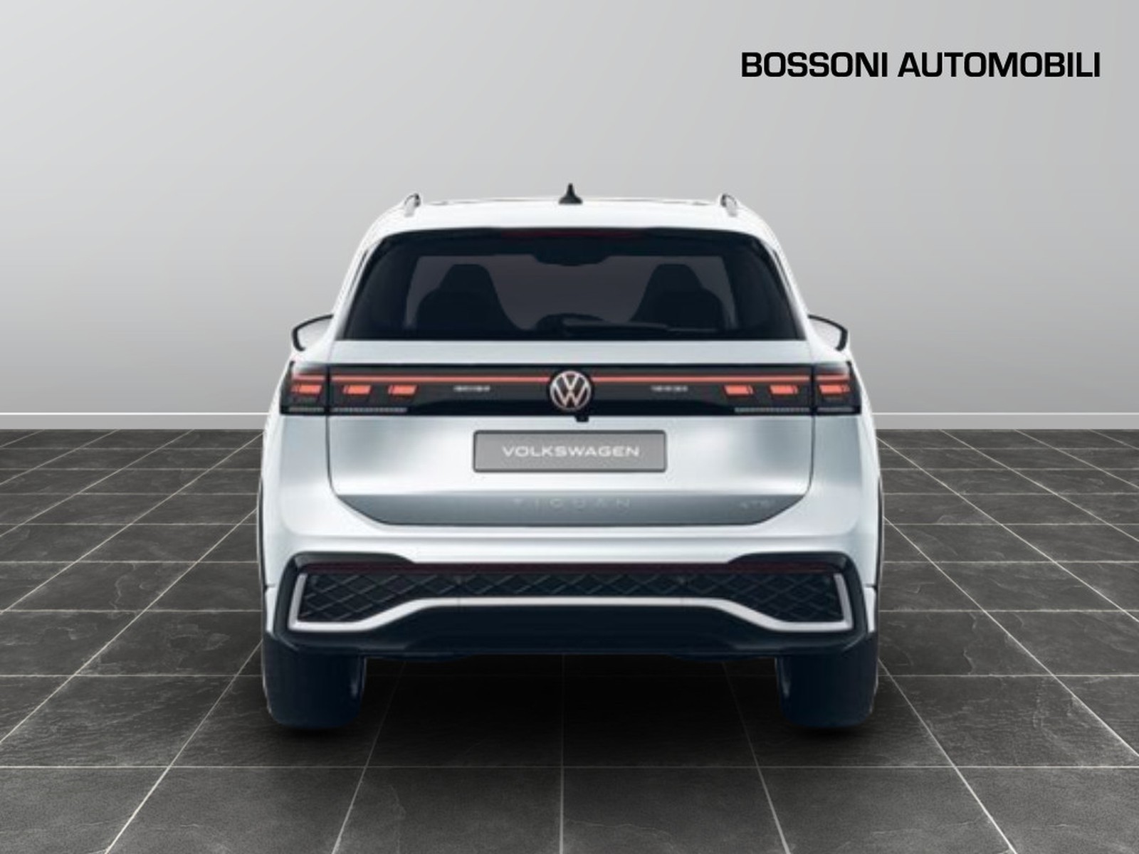 2 - Volkswagen Tiguan 1.5 etsi act 150cv edition plus dsg