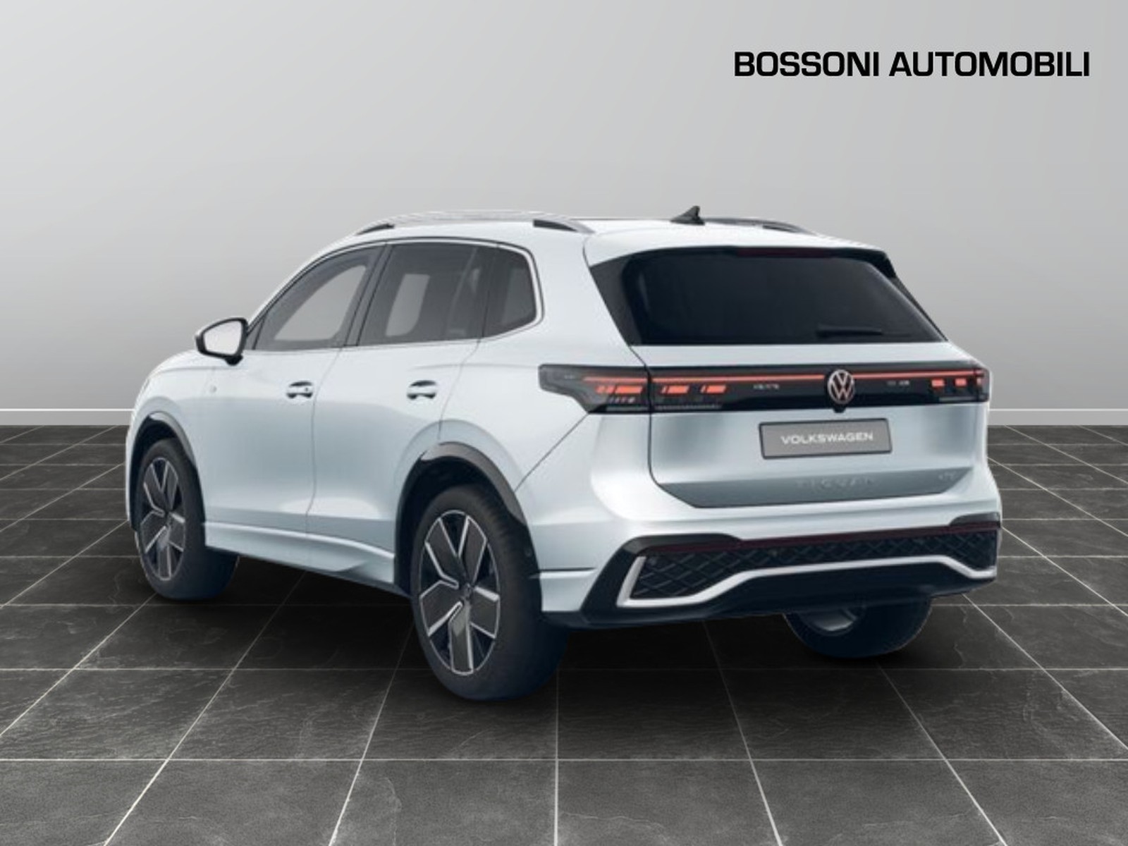 6 - Volkswagen Tiguan 1.5 etsi act 150cv edition plus dsg