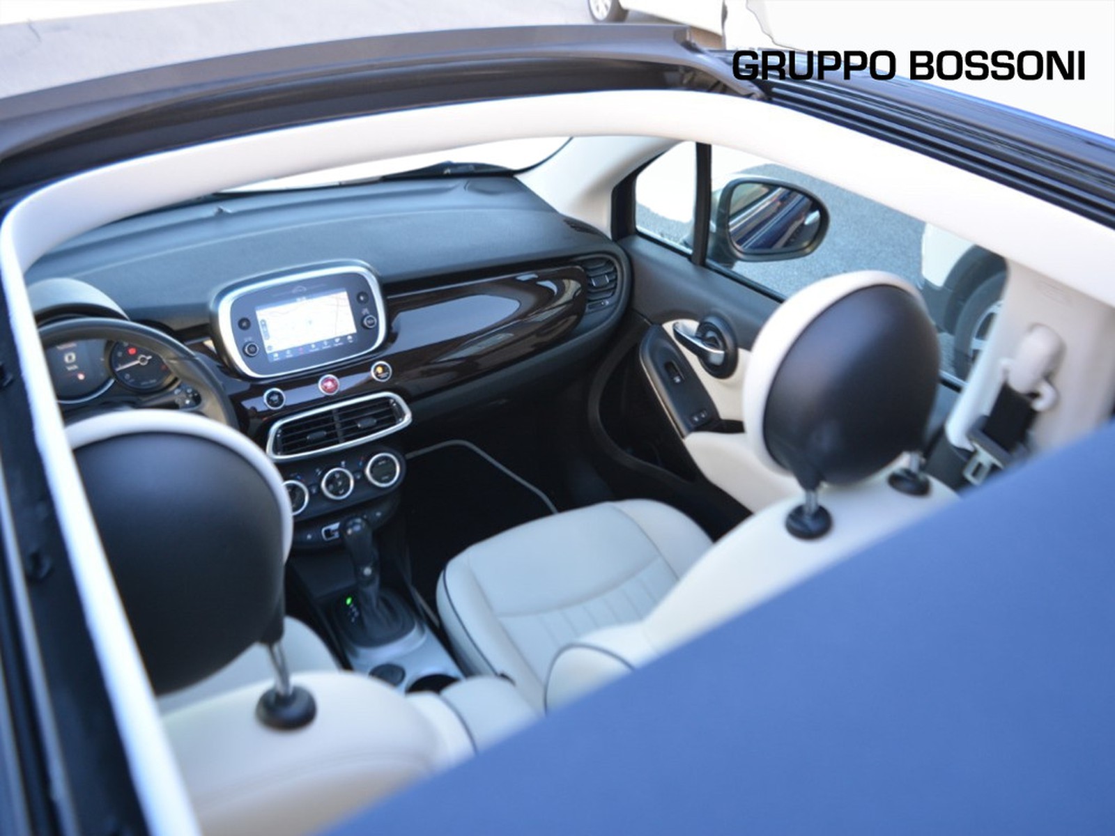 14 - Fiat 500X x 1.3 t4 150cv yacht club capri dct