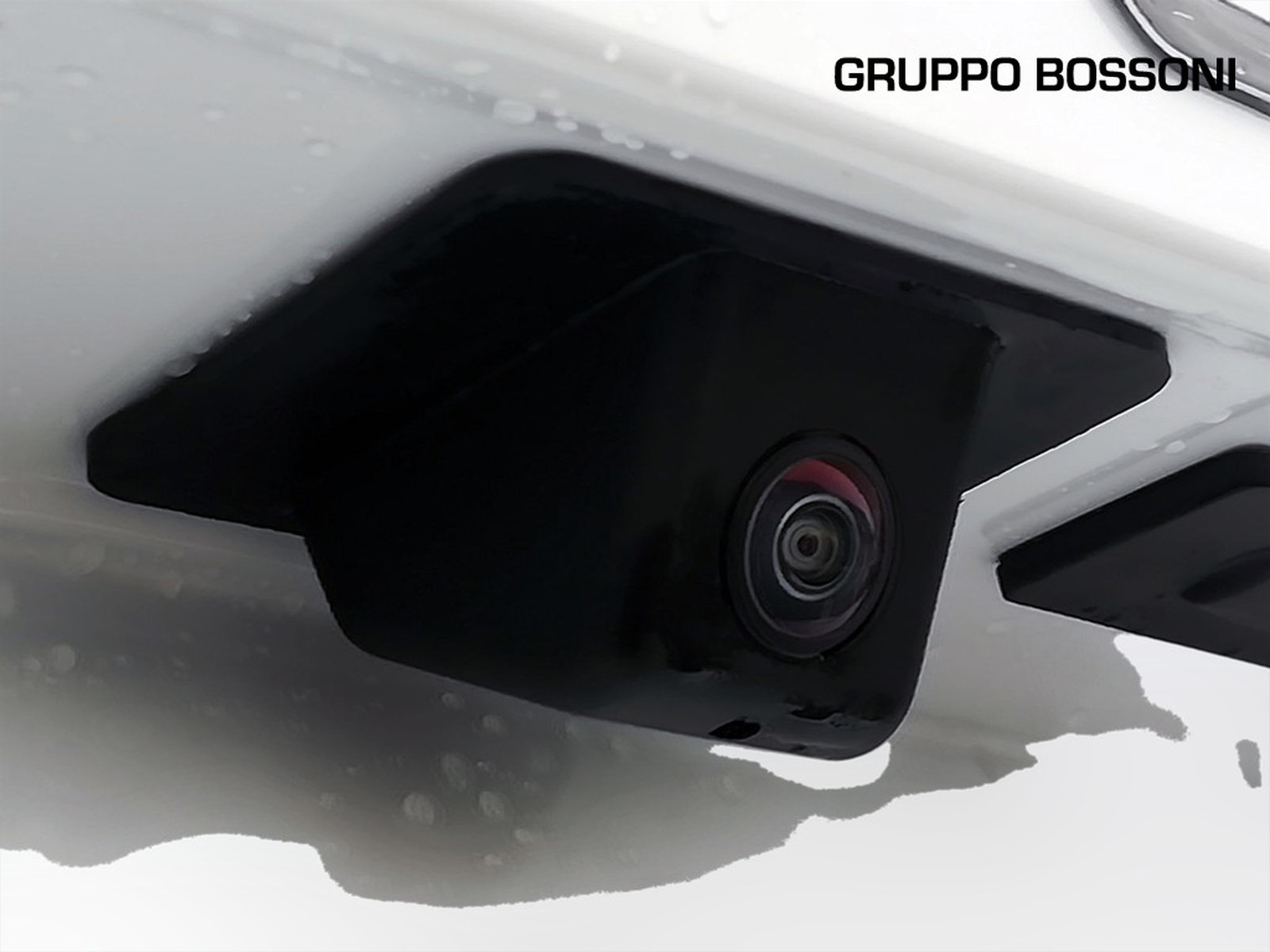 22 - Mg ZS 1.5 hybrid+ luxury auto