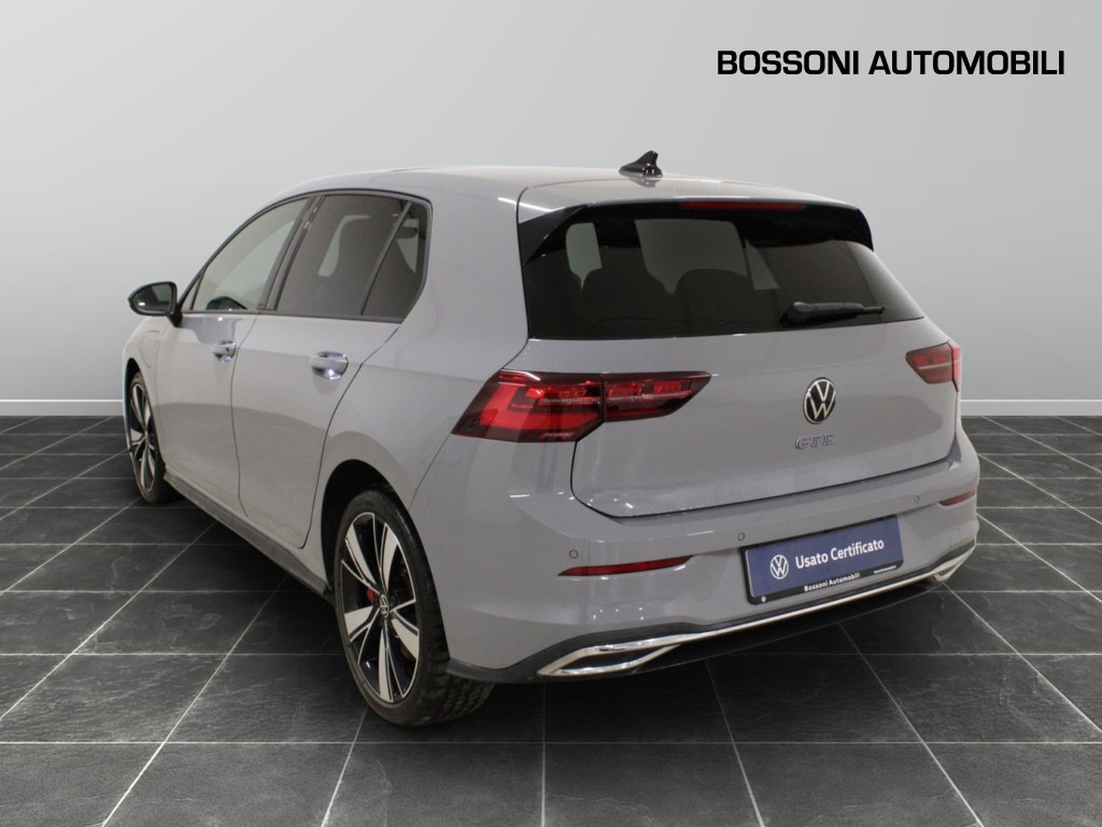 4 - Volkswagen Golf 1.4 gte dsg