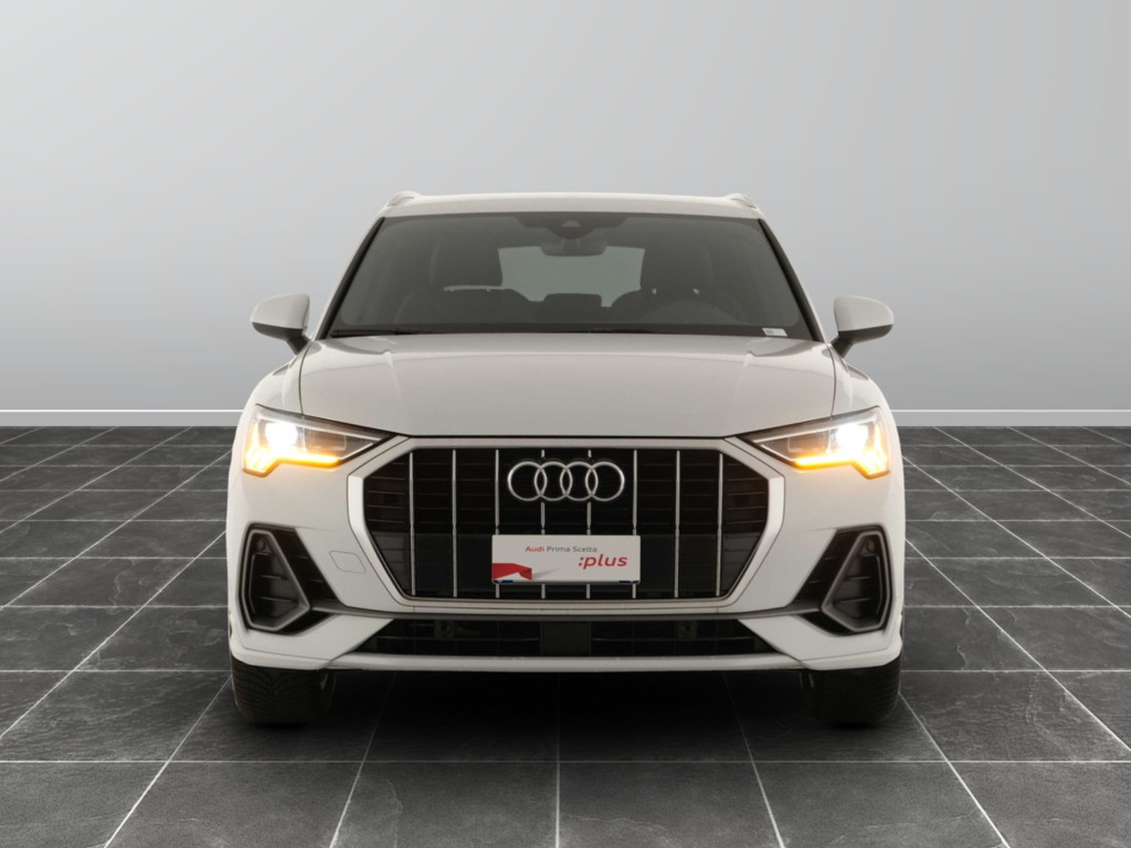 45 - Audi Q3 35 2.0 tdi s line edition s tronic