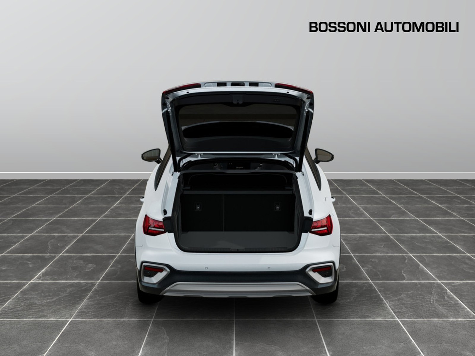 6 - Audi A3 allstreet 2.0 tdi 150cv identity contrast s tronic