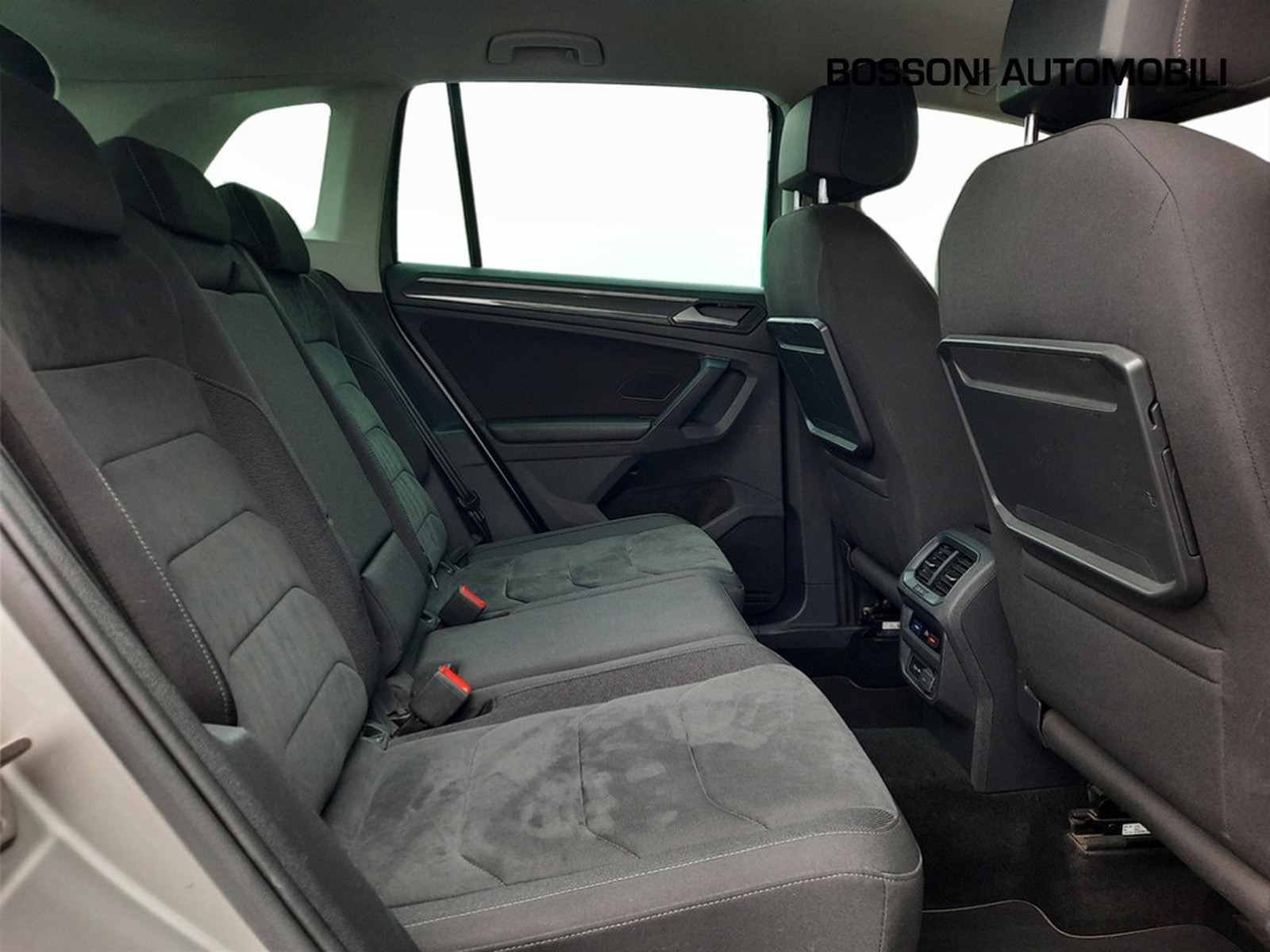 9 - Volkswagen Tiguan 1.5 tsi act bluemotion 150cv advanced dsg