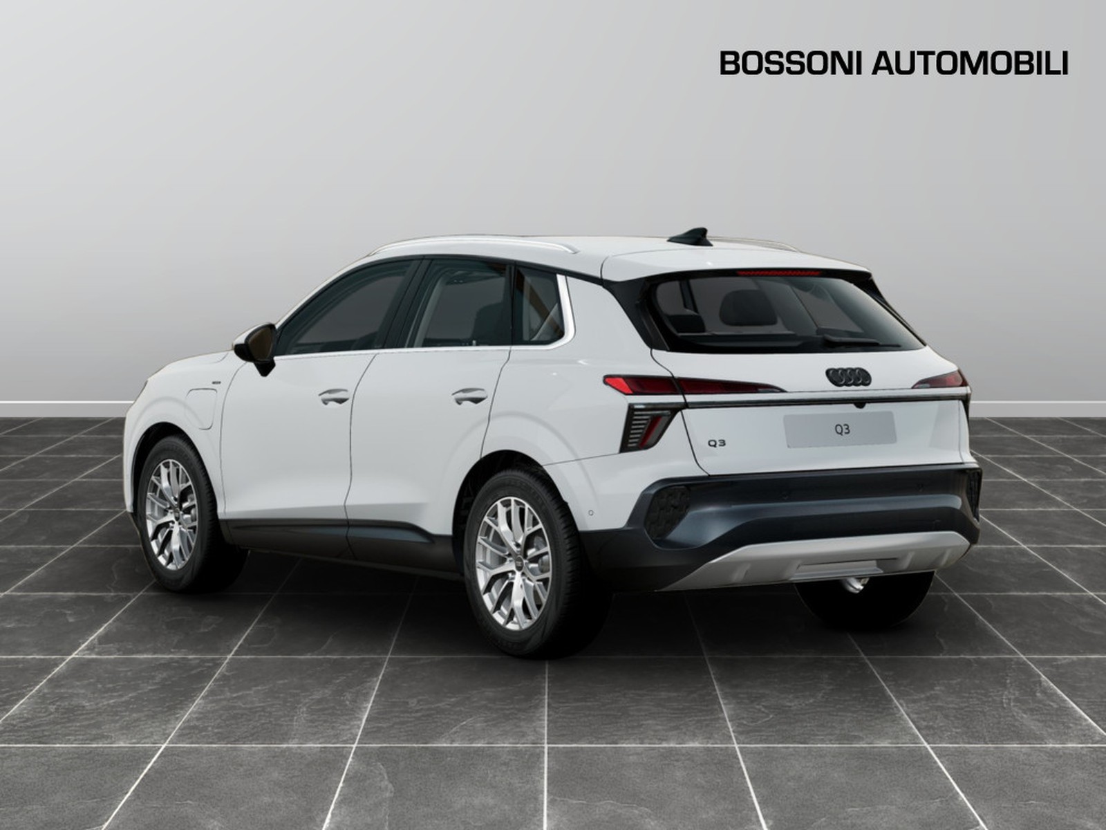 2 - Audi Q3 1.5 e-hybrid 272cv business advanced s tronic