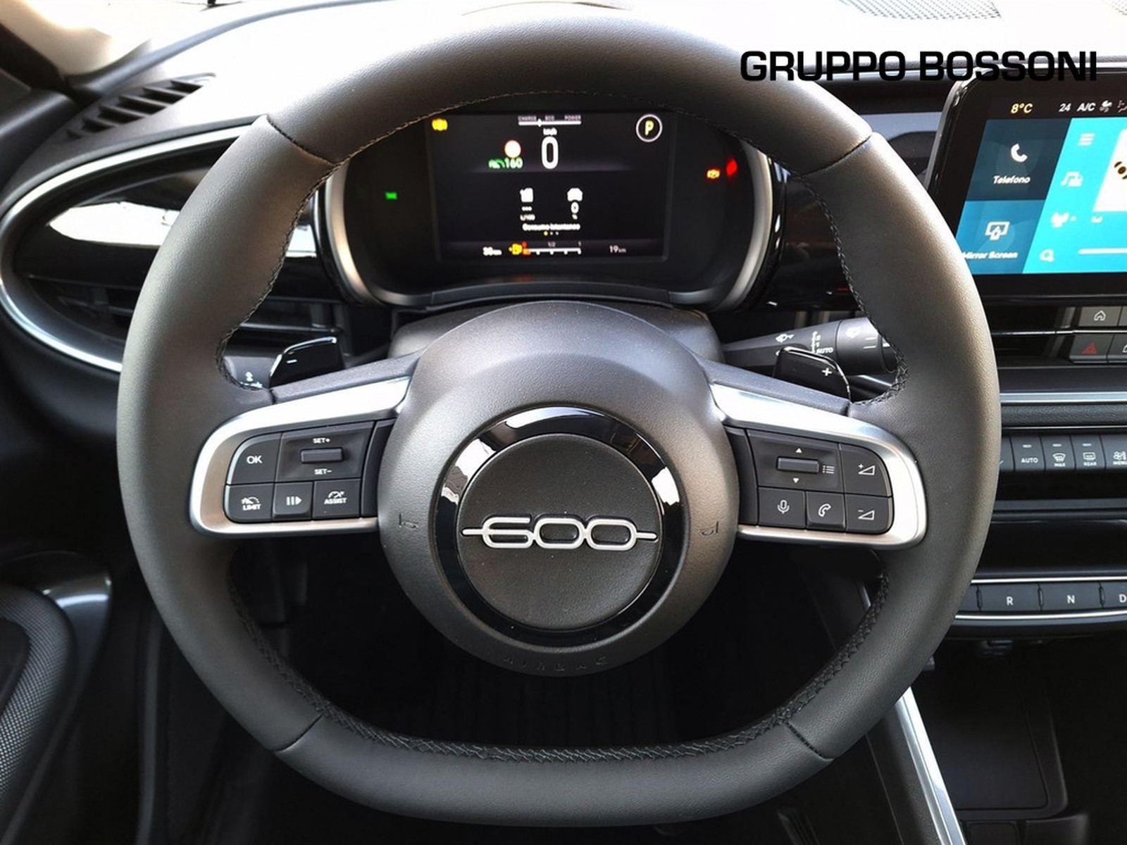 9 - Fiat 600 1.2 hybrid 145cv icon