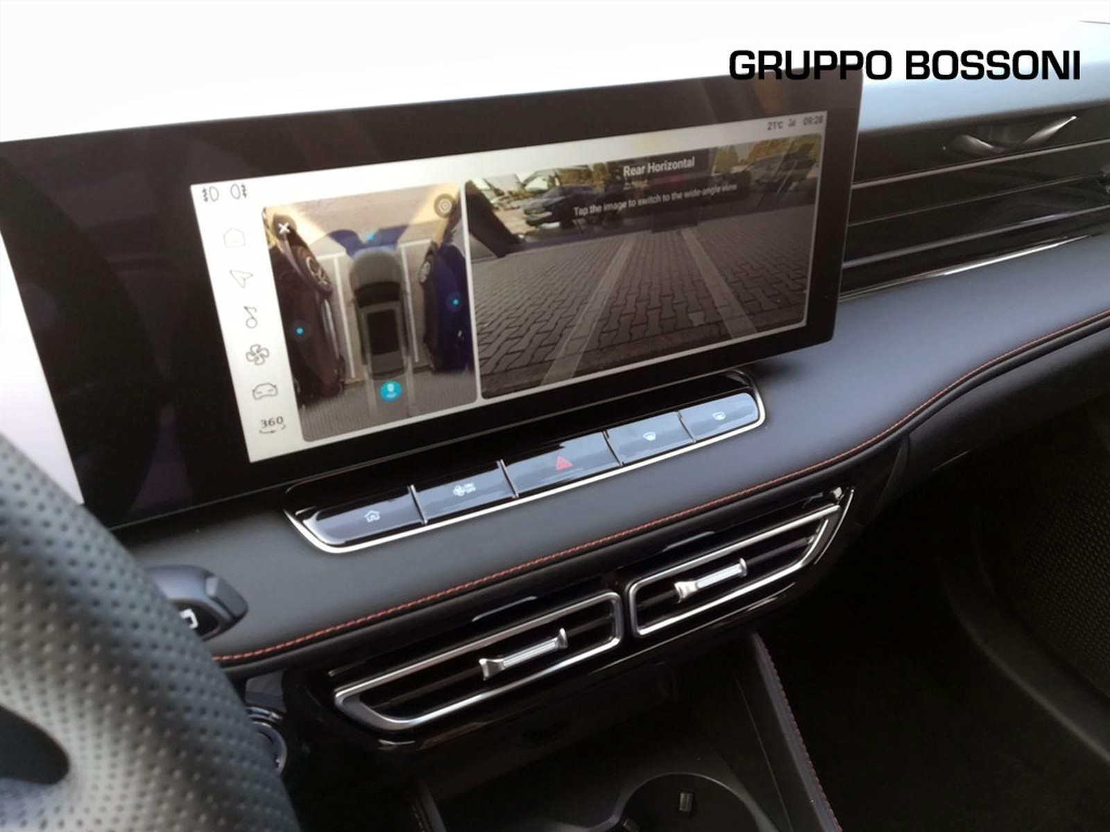 17 - Mg HS 1.5 phev luxury auto