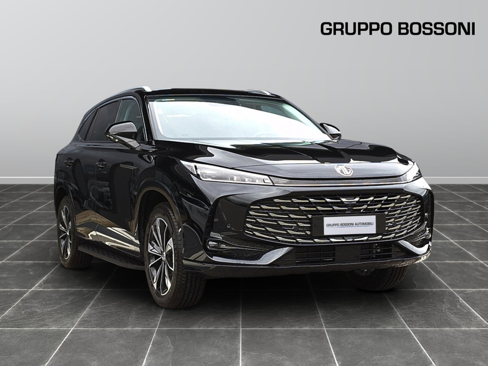 3 - Mg HS 1.5 phev luxury auto