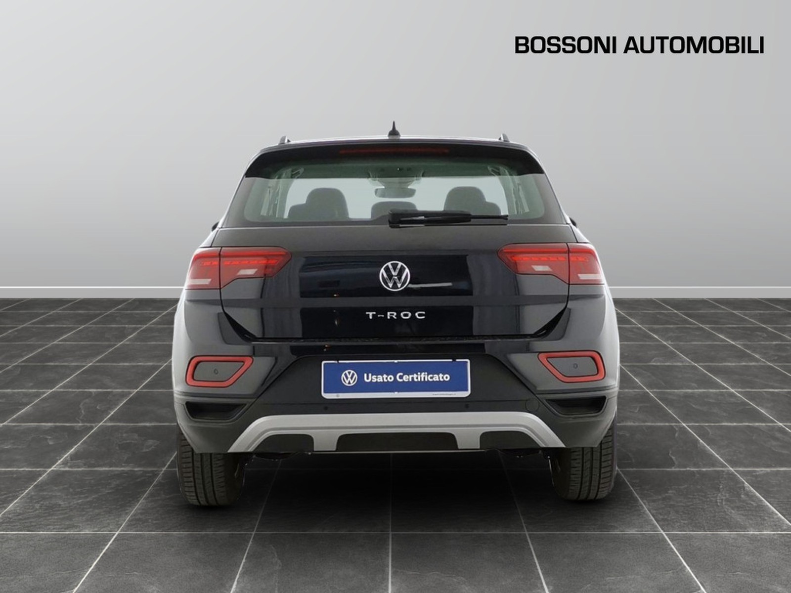 5 - Volkswagen T-Roc 1.5 tsi act life dsg