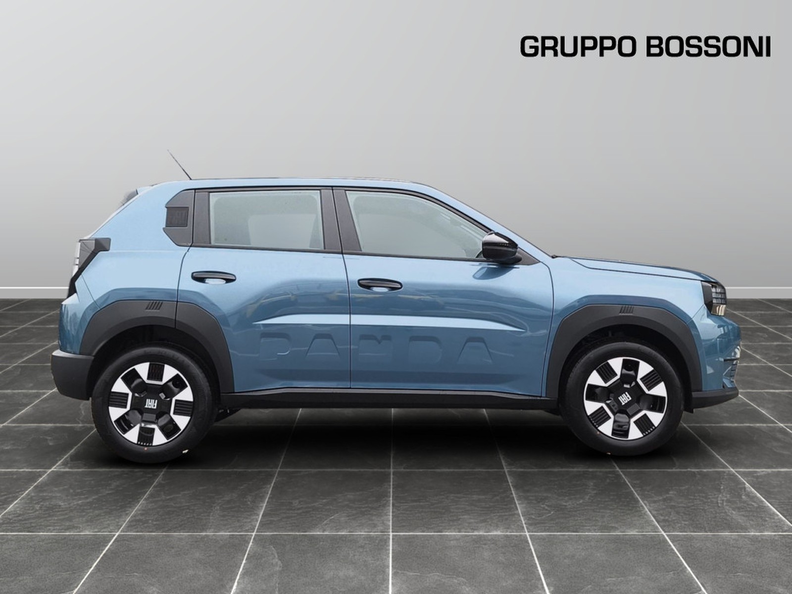 4 - Fiat Grande Panda 1.2 hybrid 110cv business