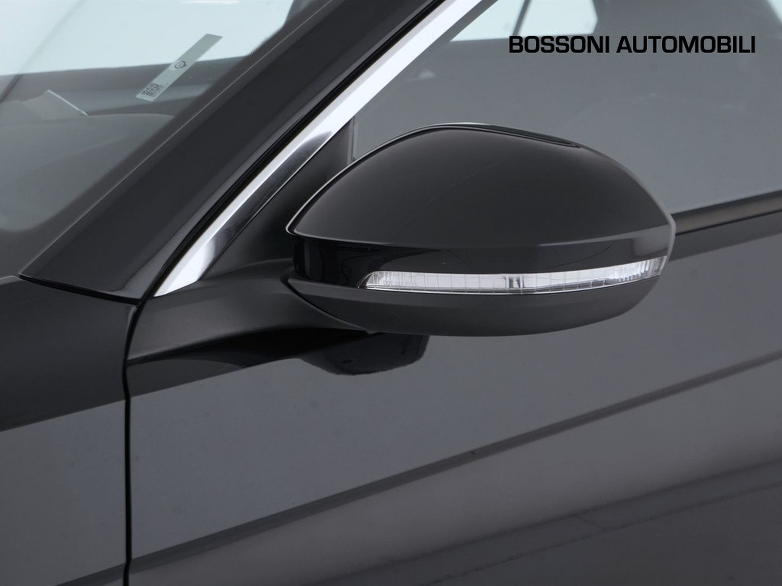 36 - Volkswagen T-Roc 2.0 tdi scr 150cv life dsg