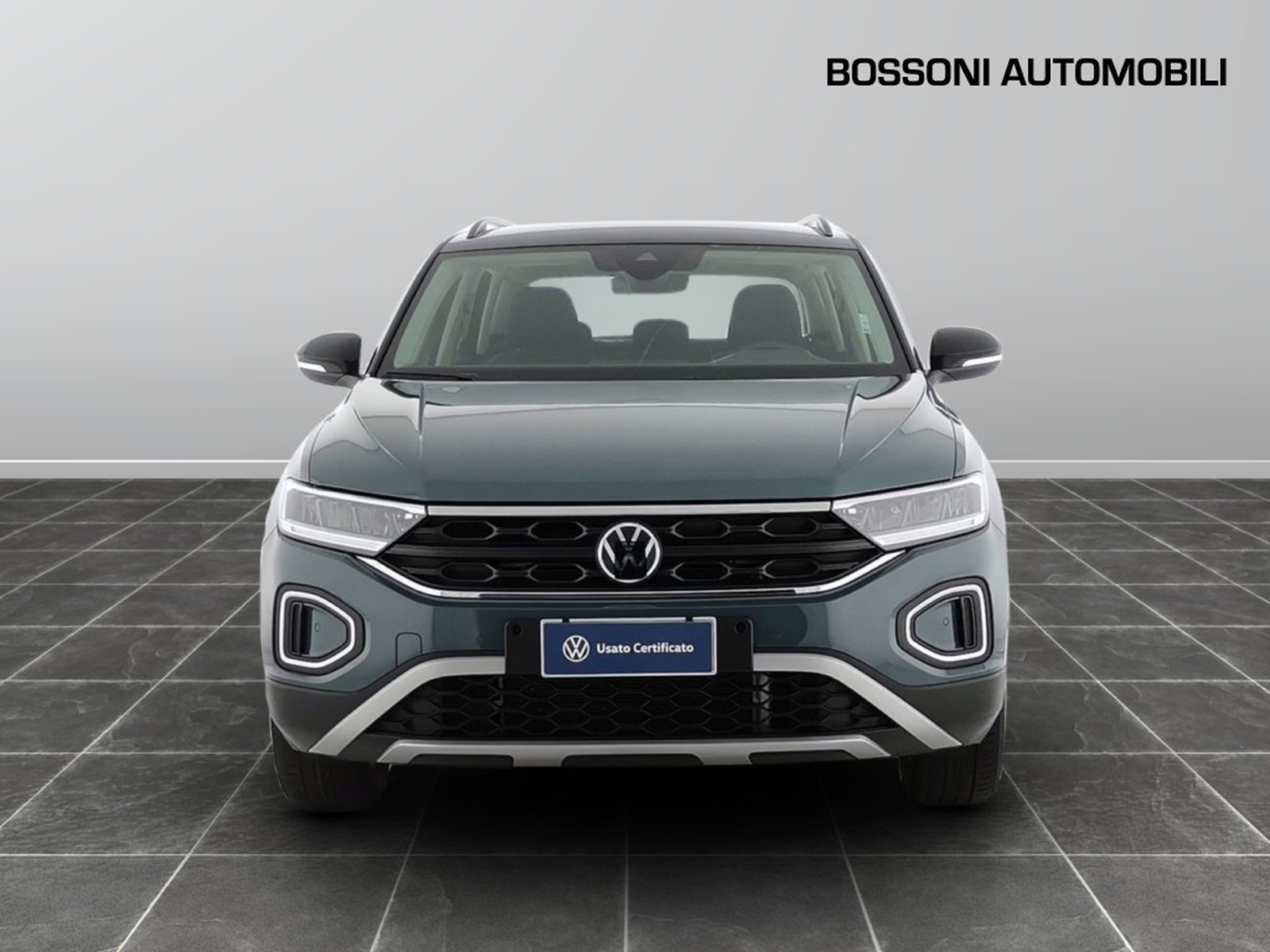 2 - Volkswagen T-Roc 1.5 tsi act life dsg