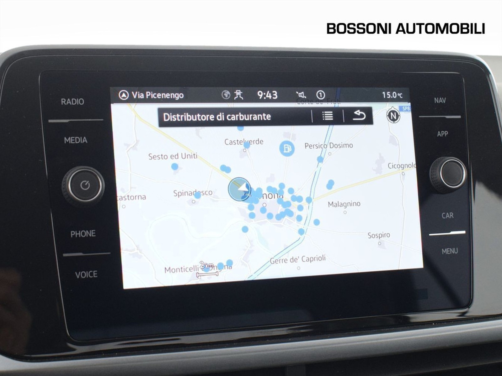 28 - Volkswagen T-Roc 1.5 tsi act life dsg