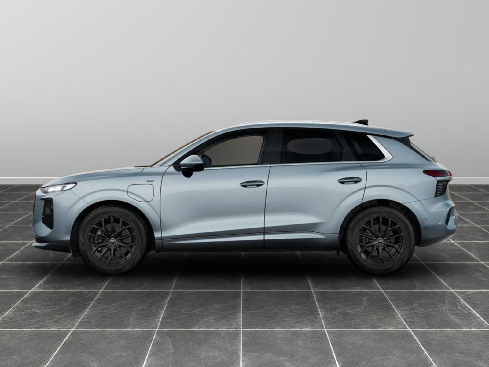 3 - Audi Q3 1.5 e-hybrid 272cv business advanced s tronic