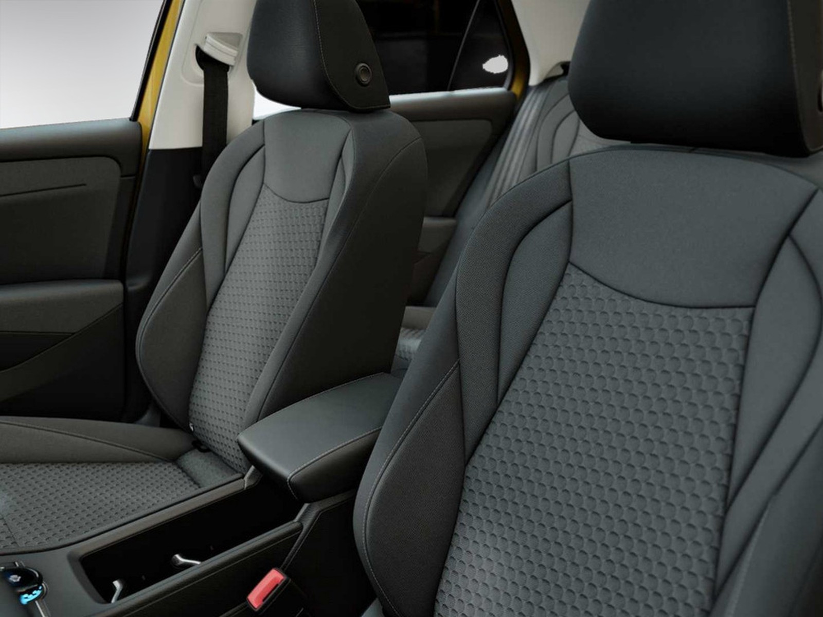 8 - Volkswagen T-Roc 1.5 etsi act 115cv life dsg